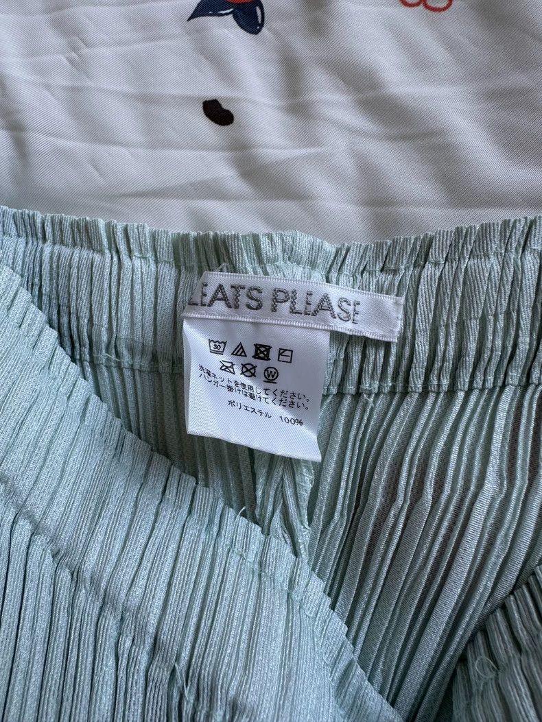 Issey Miyake Issey Miyake size:2 Mint green pleated trousers Size 32" / US 10 / IT 46 - 4 Thumbnail