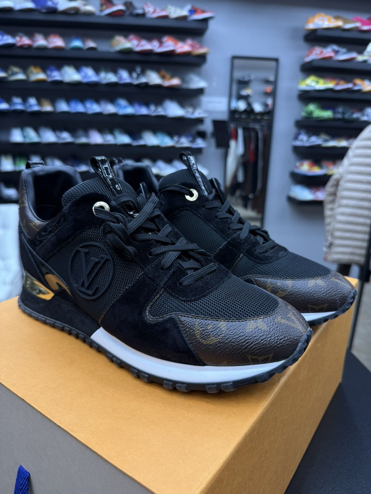 Louis Vuitton Louis Vuitton Run Away Sneaker Black Brown Monogram Size US 8 / EU 41 - 4 Thumbnail