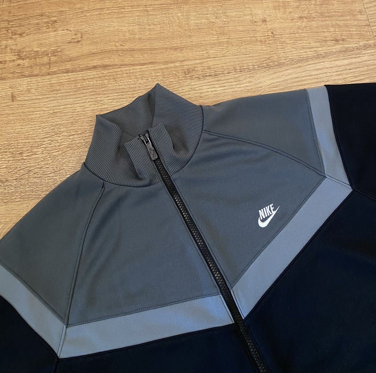 Nike Nike Track Top Jacket x Vintage x Streetwear Size US XL / EU 56 / 4 - 2 Thumbnail