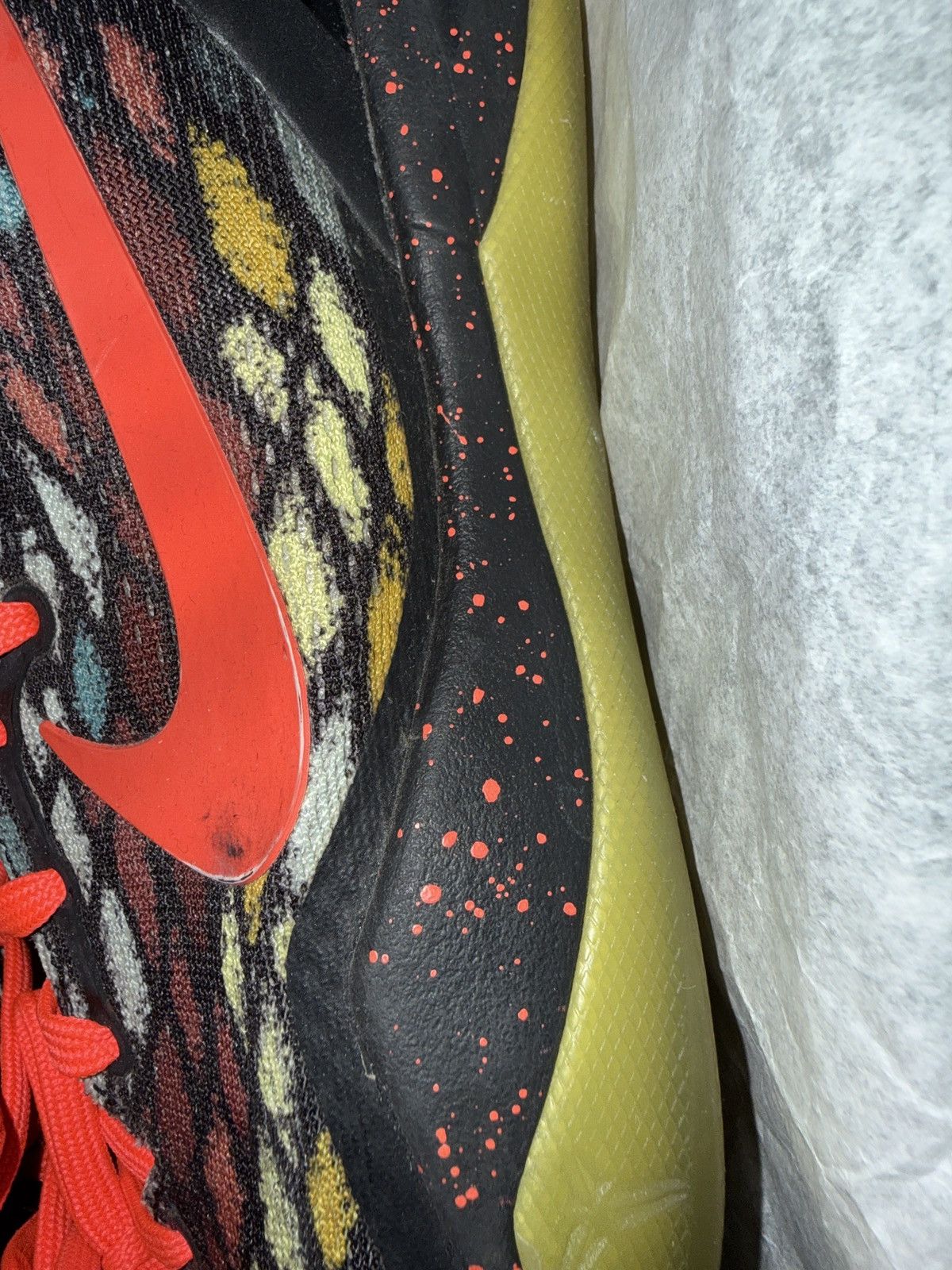 Nike Kobe 8 System Christmas Edition Size US 9.5 / EU 42-43 - 14 Thumbnail
