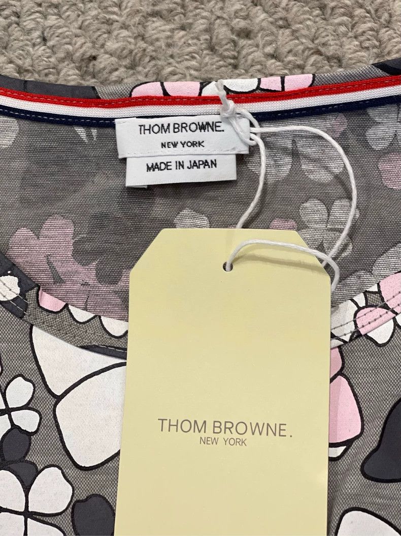 Thom Browne Thom browne Gray full-print butterfly short-sleeved T-shirt Size US M / EU 48-50 / 2 - 7 Thumbnail