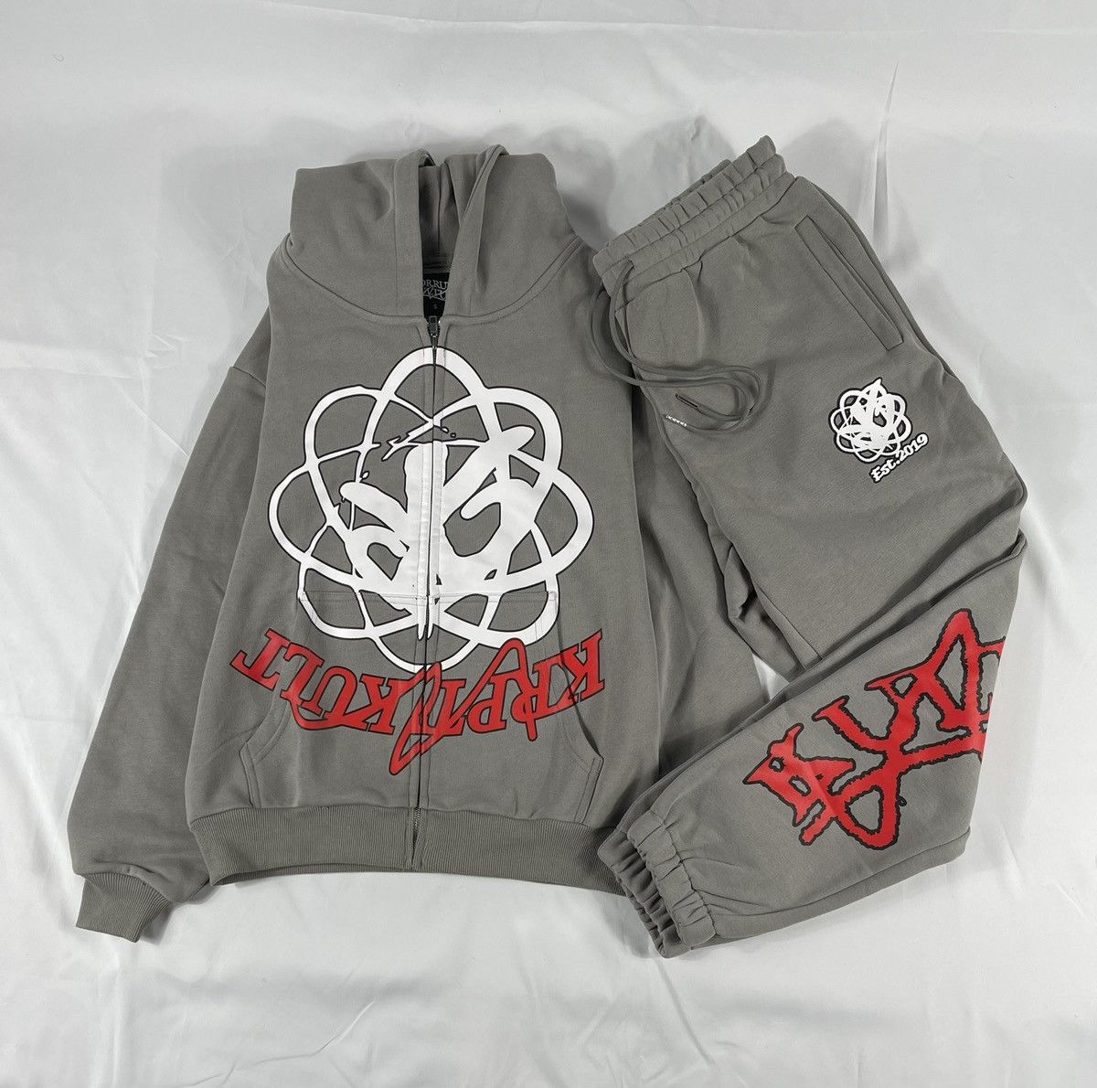 Other Hoodie and sweat pants Size US M / EU 48-50 / 2 - 1 Preview