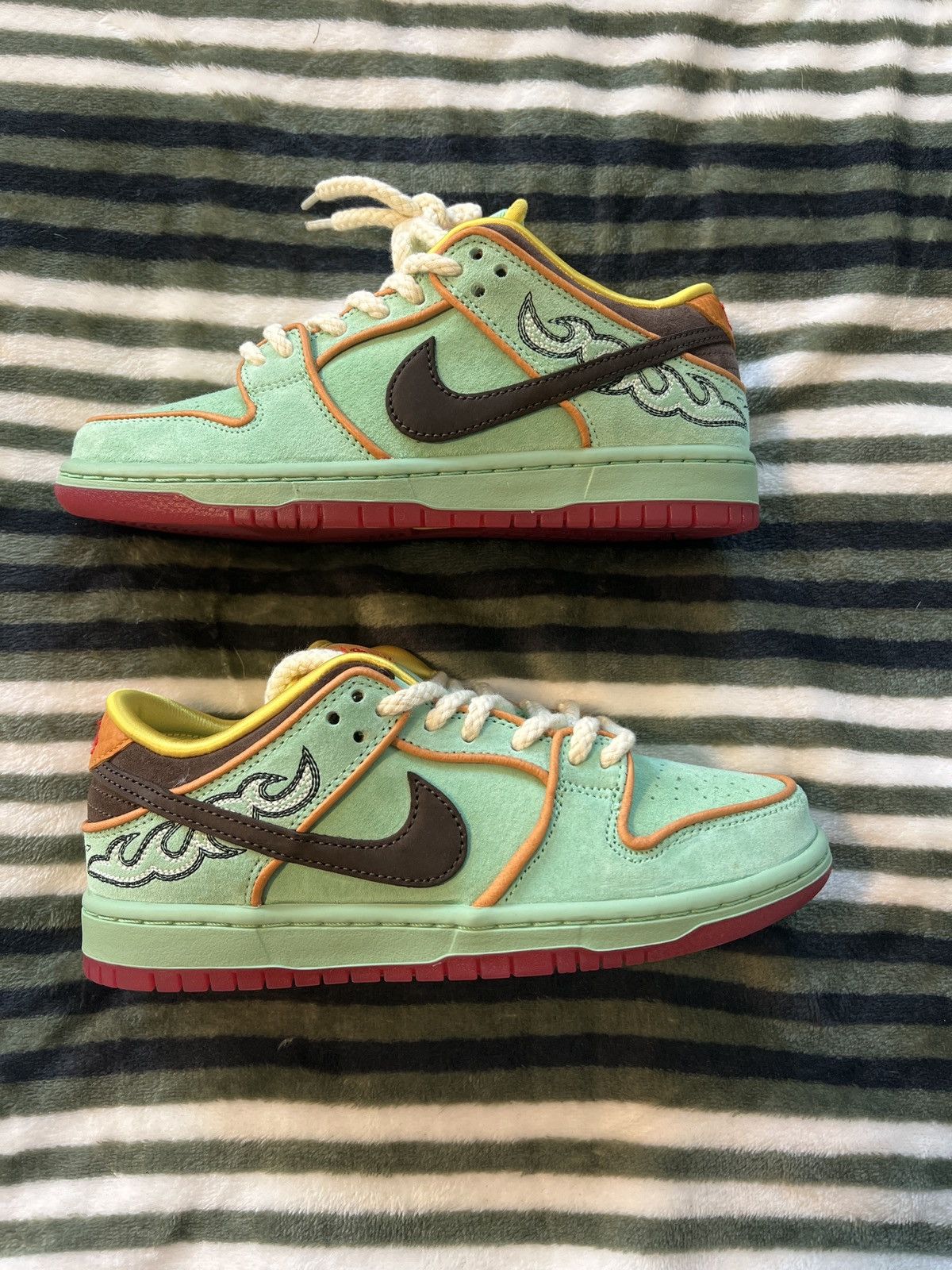 Nike Nike Dunk Low SB Rodeo Size US 6 / EU 39 - 2 Thumbnail