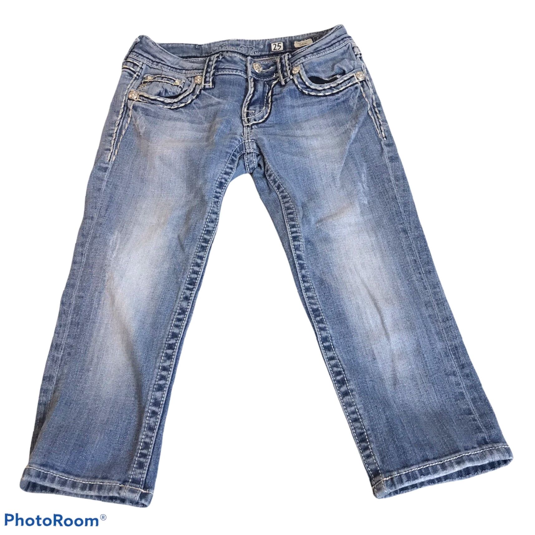 Miss Me Miss Me Capri Jeans Thick Stitch Jeweled Flap Pocket Signature Light Wash 25 Womens Capri Jeans Distressed Denim Size 42" / US 20 - 5 Thumbnail