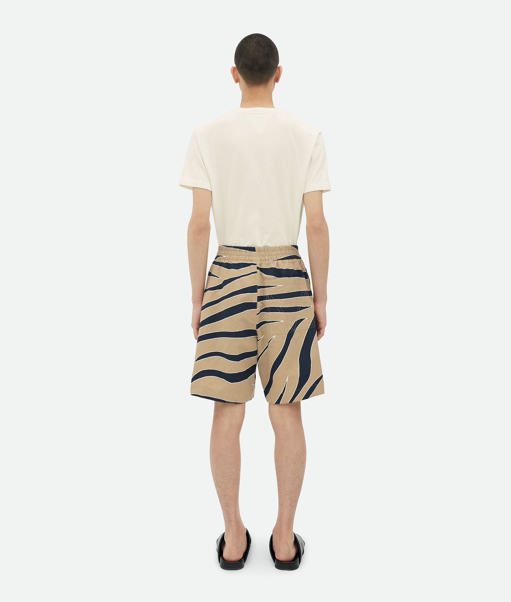 Bottega Veneta o1lf3ng11025 Animal Print Cotton And Linen Shorts Navy/Beige Size US 34 / EU 50 - 3 Thumbnail