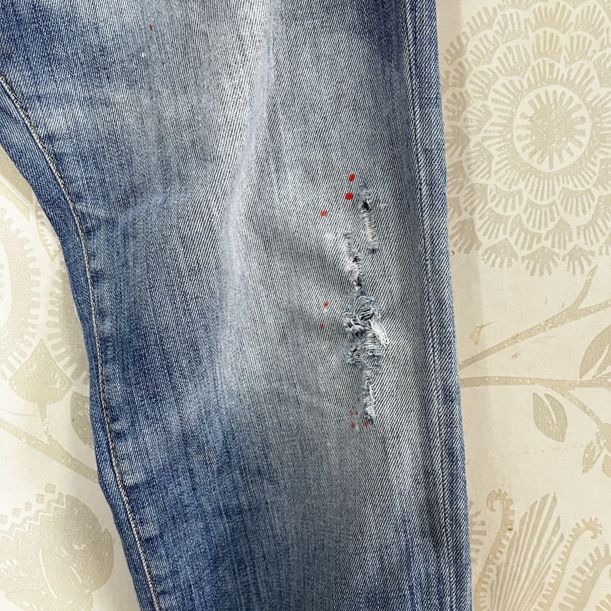 Dsquared2 DSquared2 Distressed Painters Denim Made In Italy Jeans Size US 32 / EU 48 - 11 Thumbnail