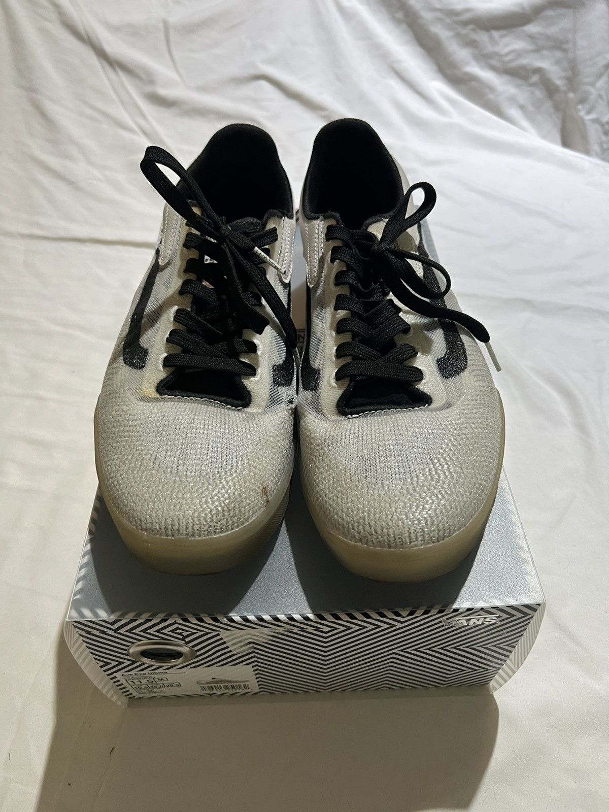 Vans Vans AVE EXP Ultima Size US 11.5 / EU 44-45 - 2 Thumbnail