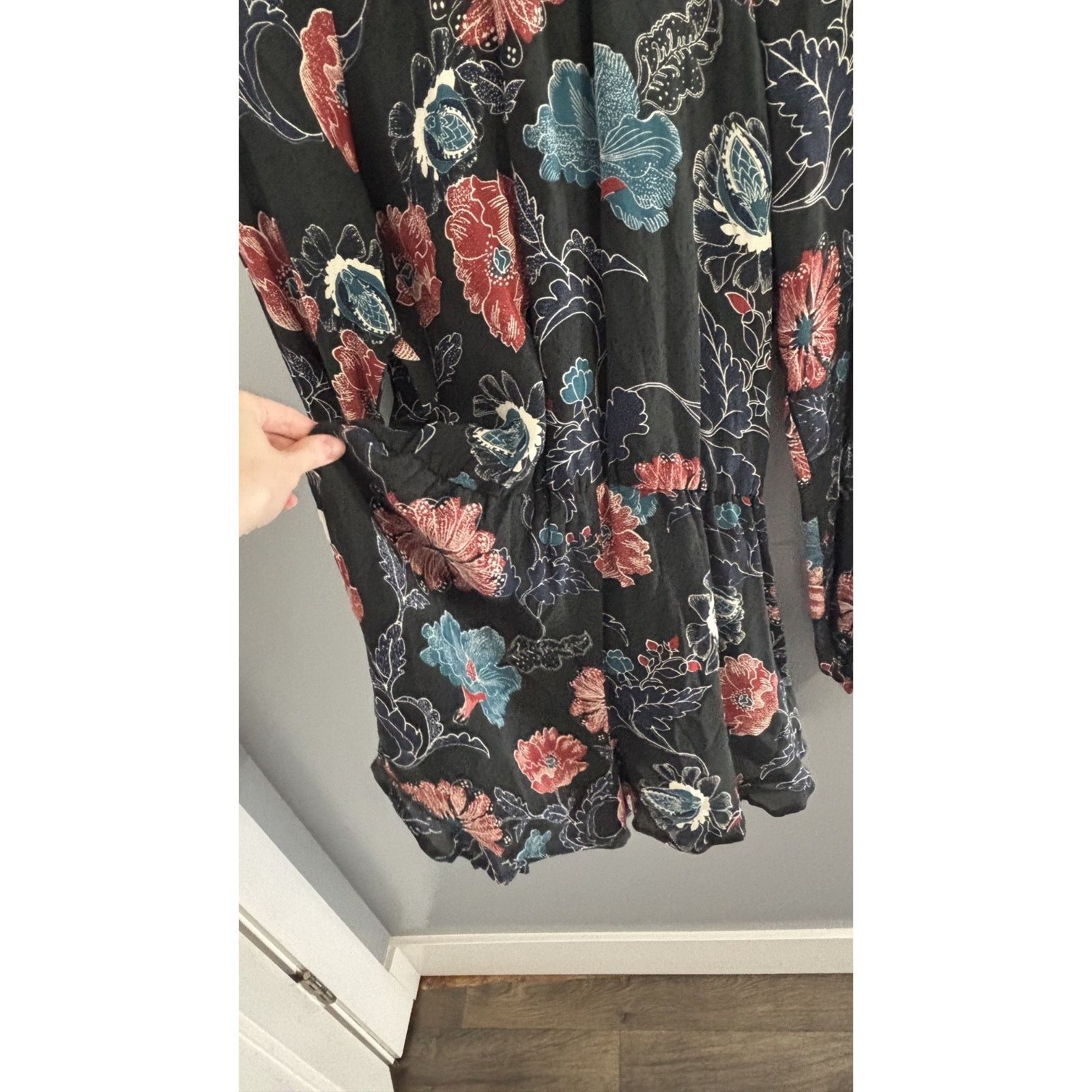 ASTR The Label Astr the label flower printed romper Medium Size 30" / US 8 / IT 44 - 2 Thumbnail