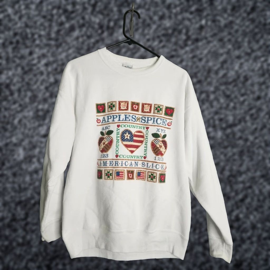 Vintage Vintage Mens L Apples & Spice Americana Sampler Crewneck Sweatshirt Distressed Ivory Cotton/Polyester 1990s Pullover Crew Neck Size US L / EU 52-54 / 3 - 1 Thumbnail