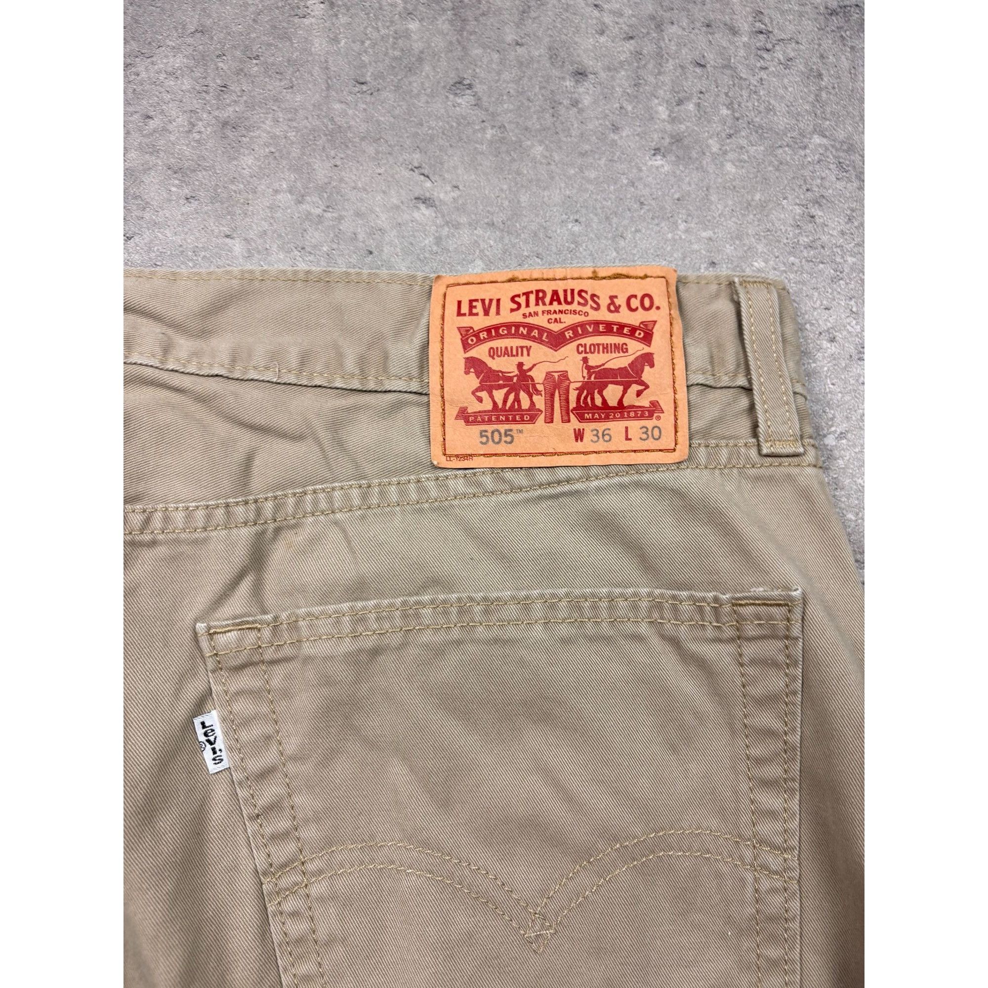 Levi's Levi's 505 Men's Khaki Chino Pants Jeans W36 L30 Beige Strai Size US 36 / EU 52 - 2 Thumbnail