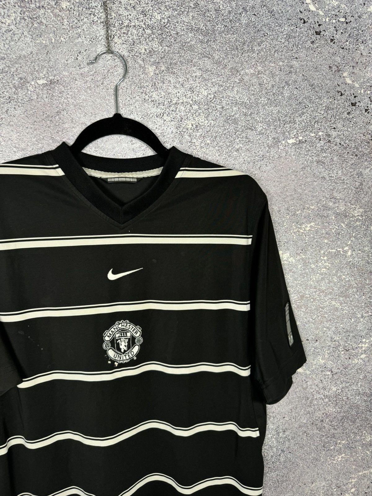 Nike Vintage Manchester United 2002 Nike Training Jersey Blokcore Size US M / EU 48-50 / 2 - 2 Thumbnail