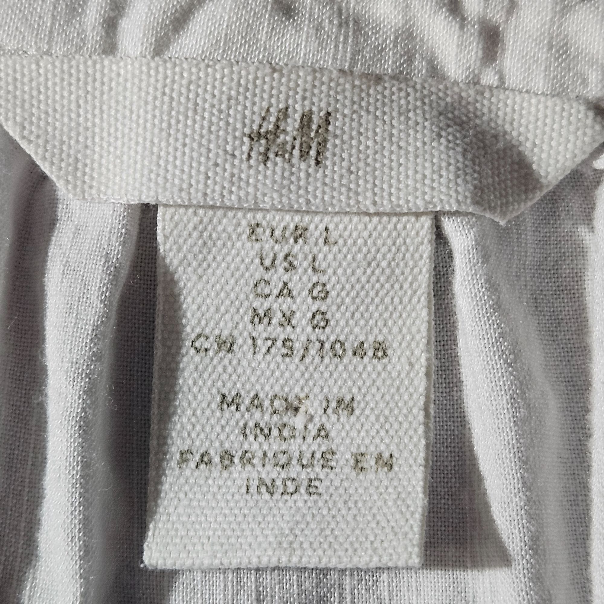 H&M H&M Women L White V-Neck Blouse Relaxed Fit Clean Girl Minim Size L / US 10 / IT 46 - 4 Thumbnail