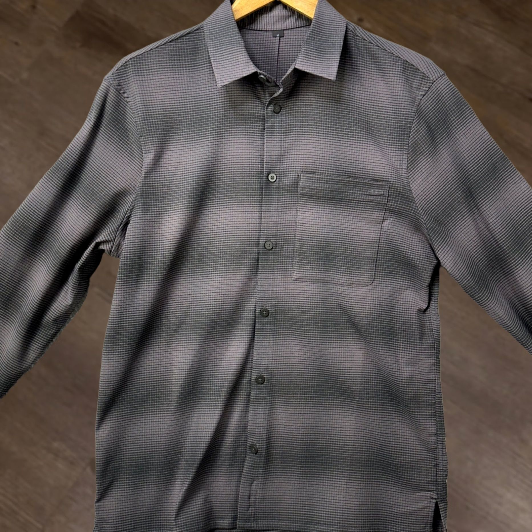 Lululemon Lululemon Men Shirt Button-Down Gray Black Plaid Pocket Long Sleeve Button-Up Casual Modern Fit M Mens Size US M / EU 48-50 / 2 - 1 Thumbnail
