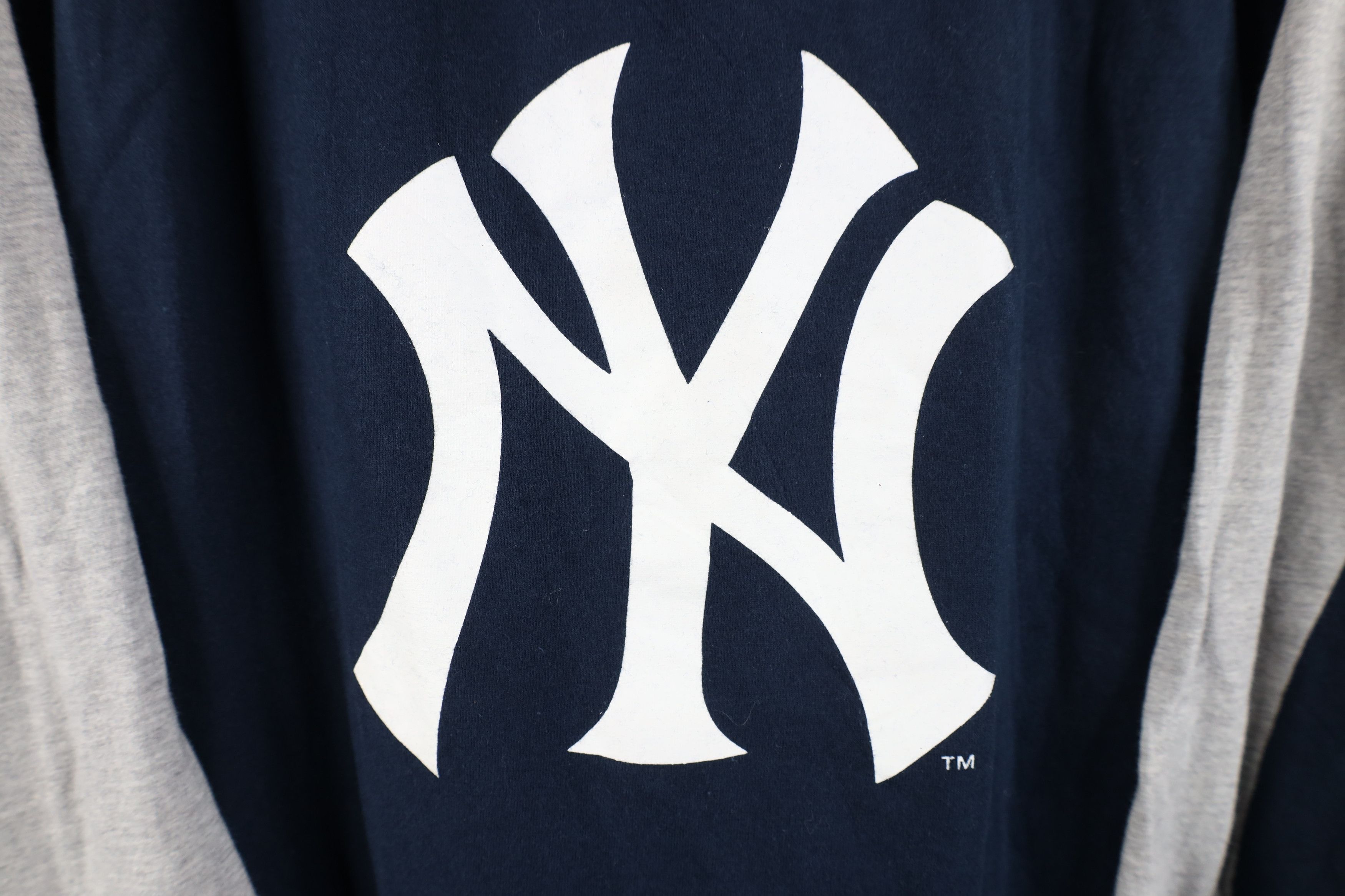 Vintage Vintage 90s New York Yankees Baseball Night Gown T-Shirt Size ONE SIZE - 4 Thumbnail