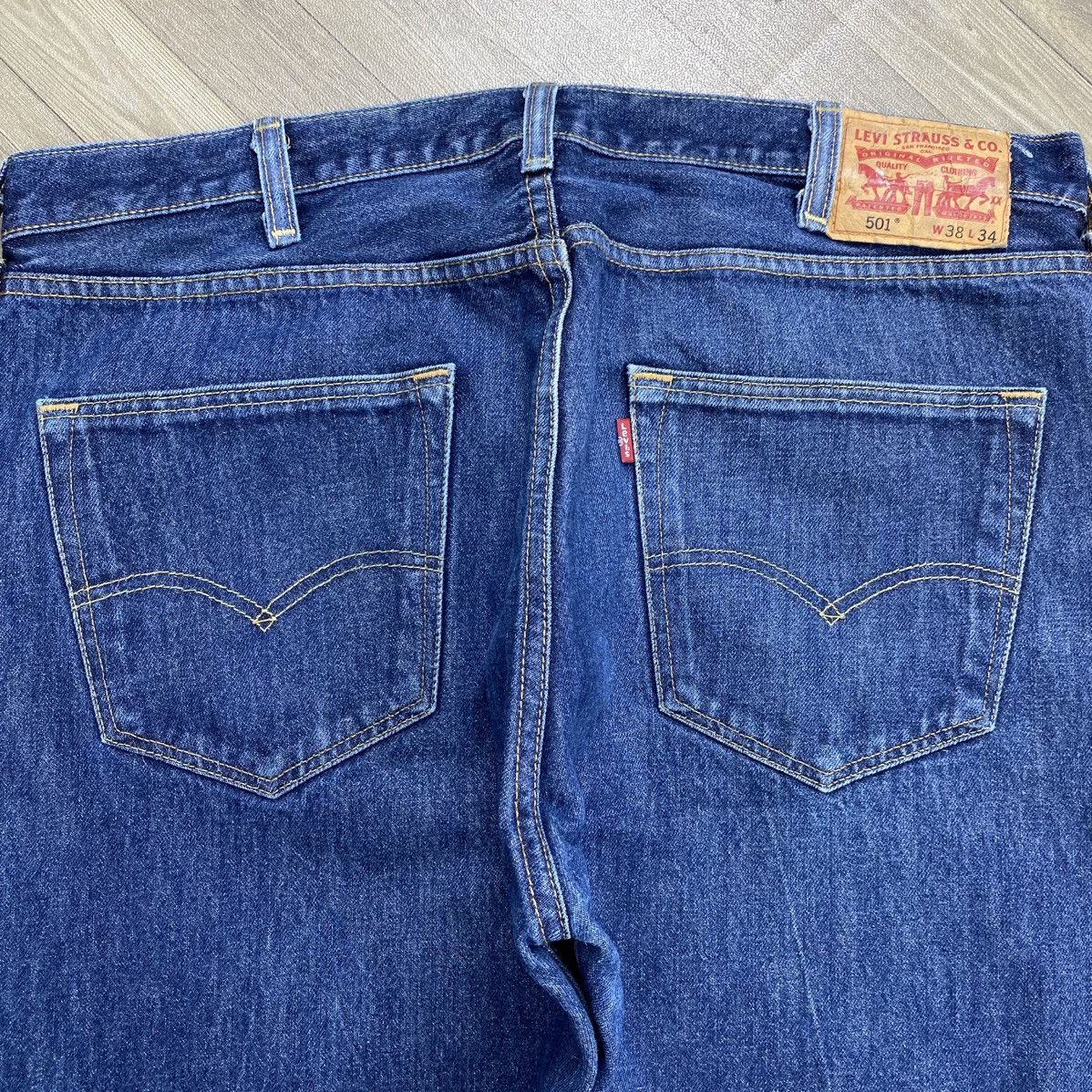 Levi's Vintage Clothing 2000s Vintage Levis 501 Painted 38x34 Blue Jeans Size US 38 / EU 54 - 18 Thumbnail
