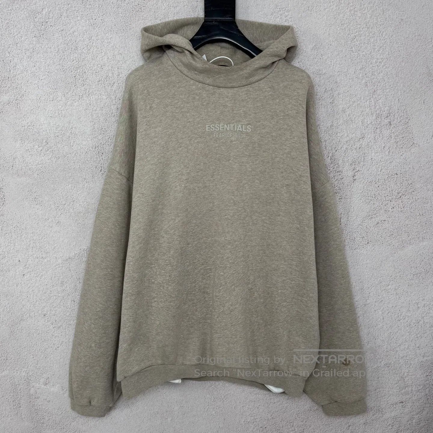 Essentials Essentials Hooded pullover with fleece-lined cap and sweat Size US L / EU 52-54 / 3 - 1 Thumbnail