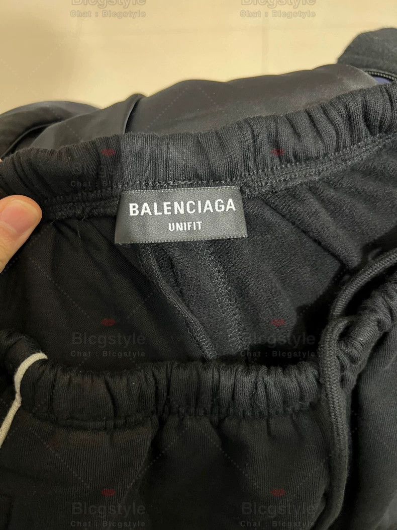 Balenciaga Balenciaga size XXS Embroidered Logo Wide-Leg Sports Sweat Size US 27 - 8 Thumbnail