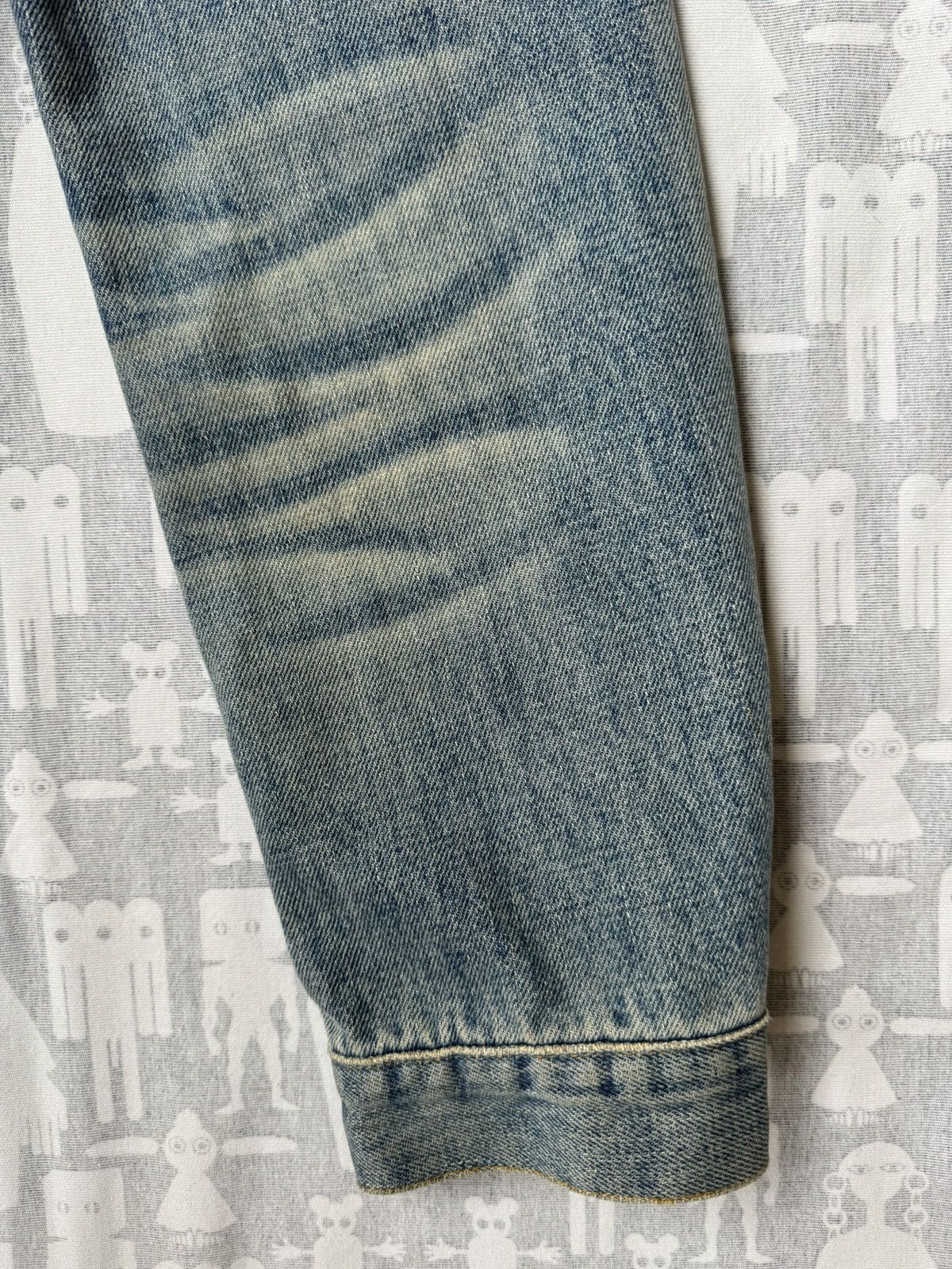 Helmut Lang Helmut Lang 2000's Sanded Denim Type III Trucker Jacket Size US L / EU 52-54 / 3 - 5 Thumbnail