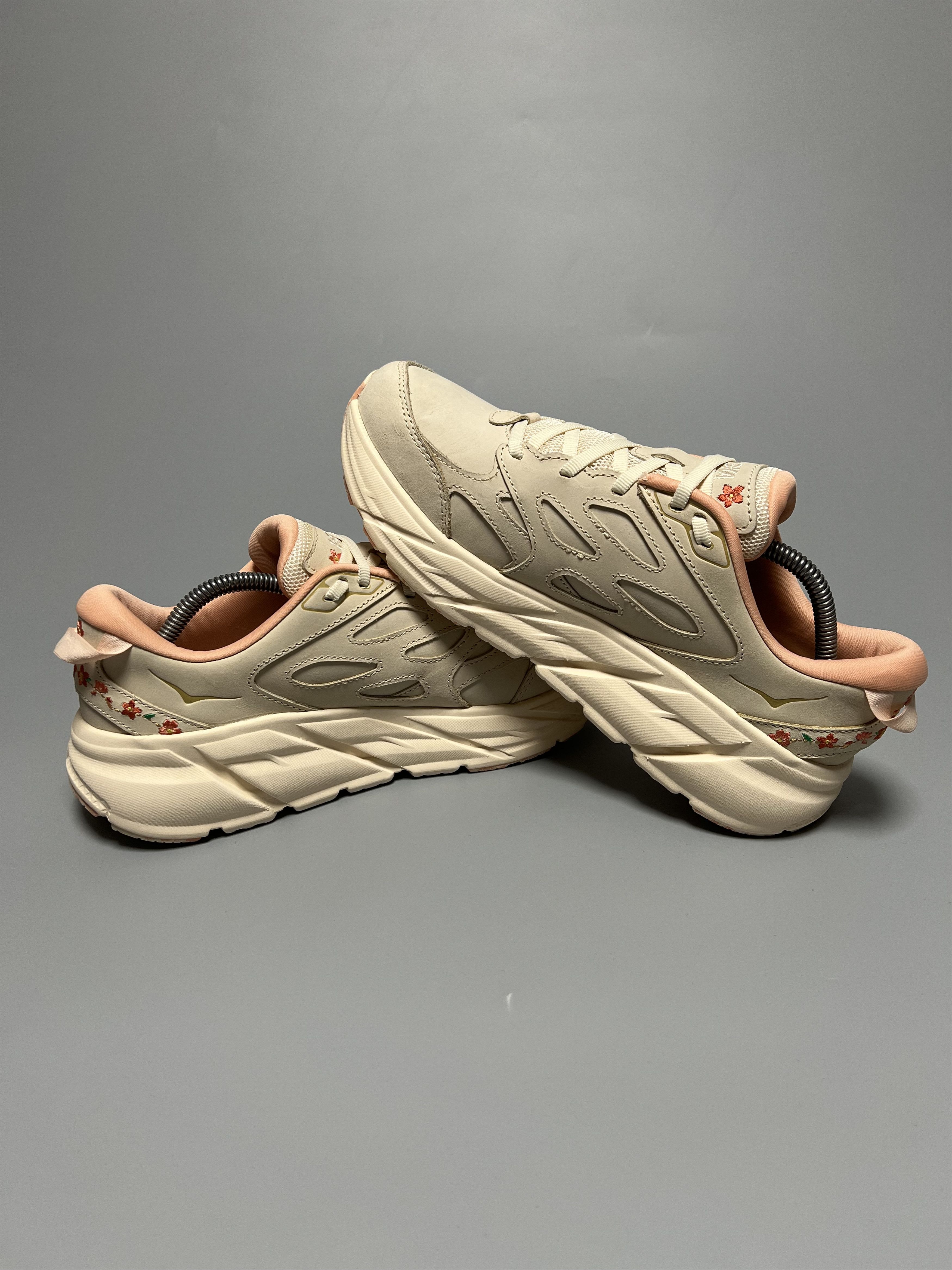 Hoka Hoka One One Clifton L BP 'Vibrant Bloom Pack' Size US 9.5 / IT 39.5 - 5 Thumbnail