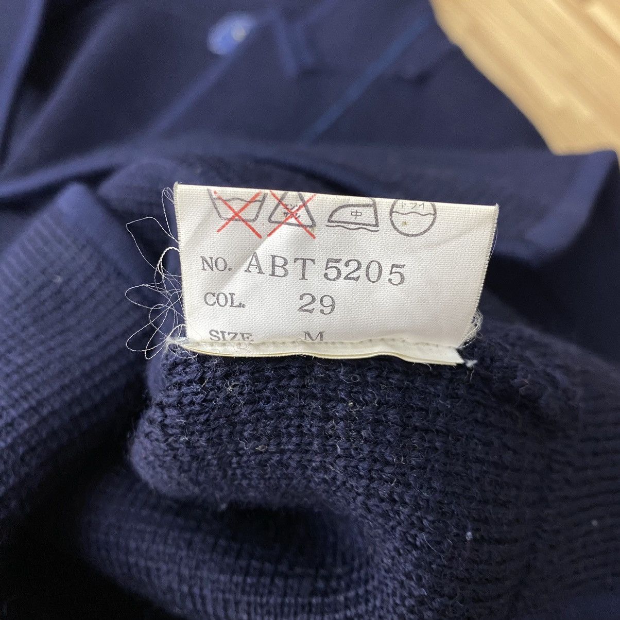 Japanese Brand × SHIPS SHIPS Japanese Brand Wool Navy Cardigan Sweatshirt Size US M / EU 48-50 / 2 - 7 Thumbnail
