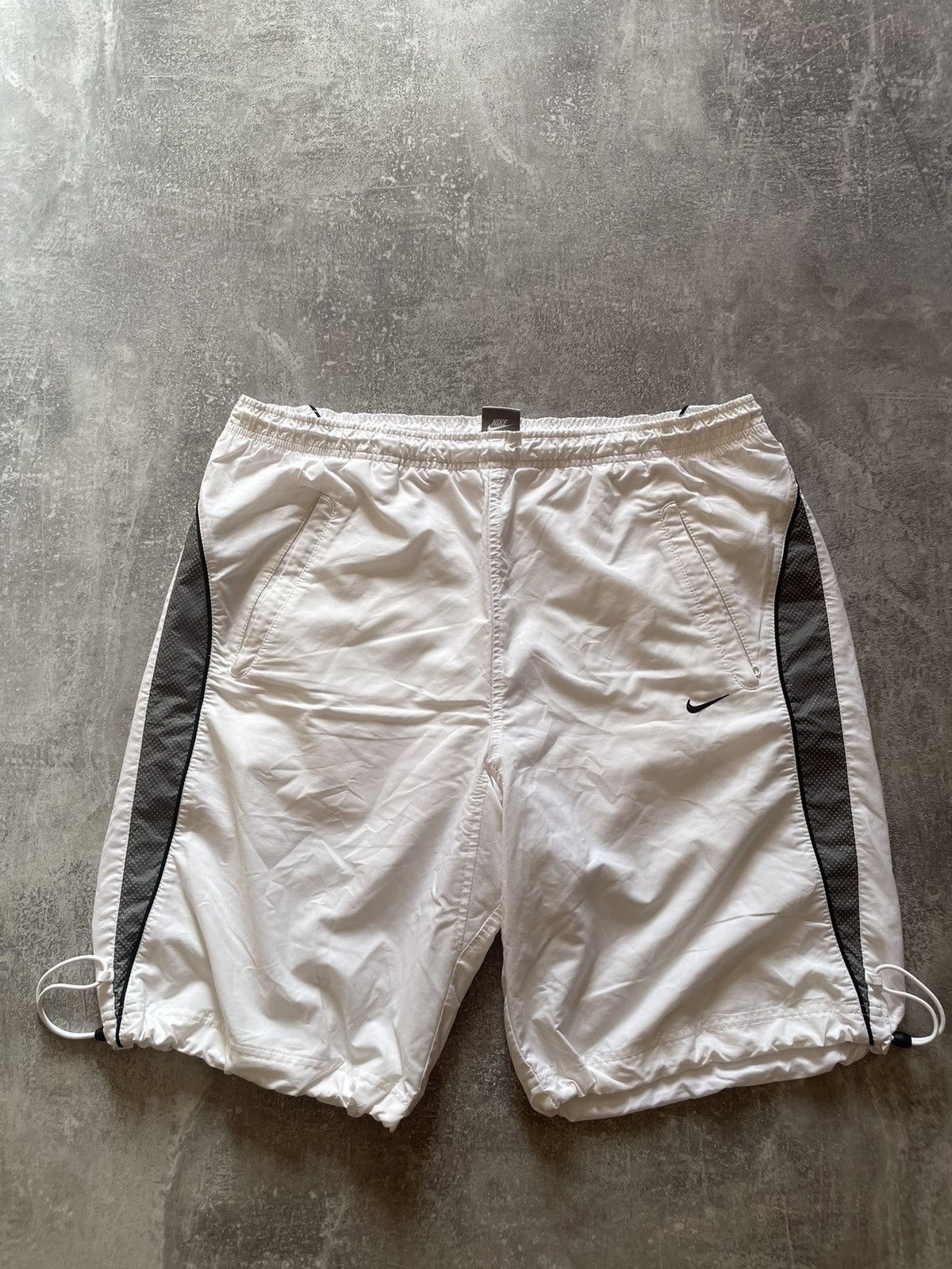 Nike × Vintage Vintage Nike Nylon Parachute Shorts Drill Size US 34 / EU 50 - 1 Thumbnail