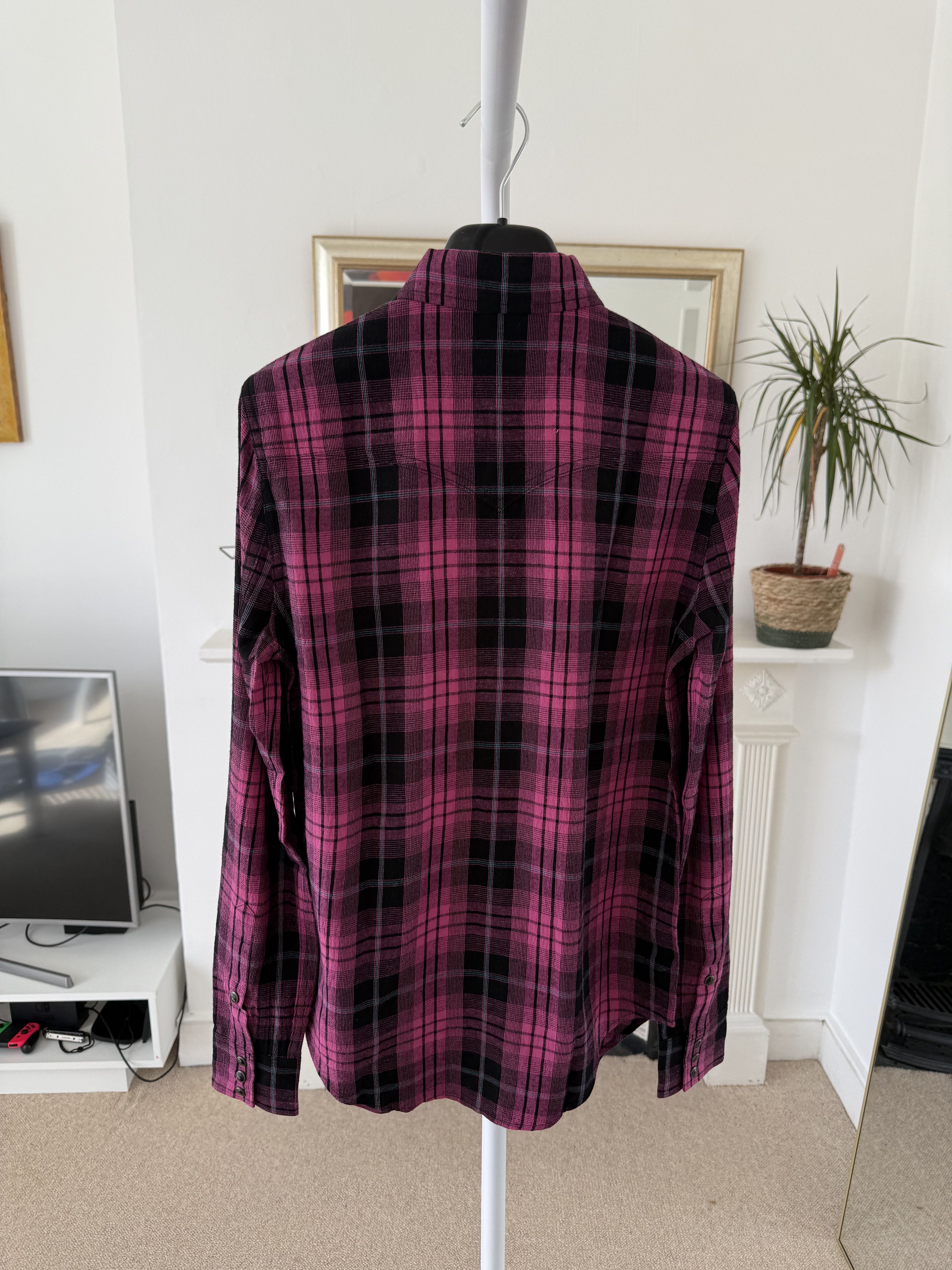Saint Laurent Paris Saint Laurent Pink Check Shirt Size US S / EU 44-46 / 1 - 6 Thumbnail
