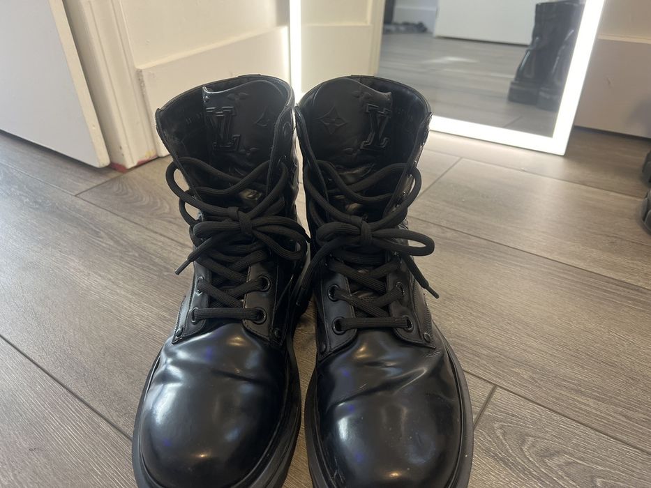 LOUIS VUITTON LV Baroque Ranger Boot Black. Size 8