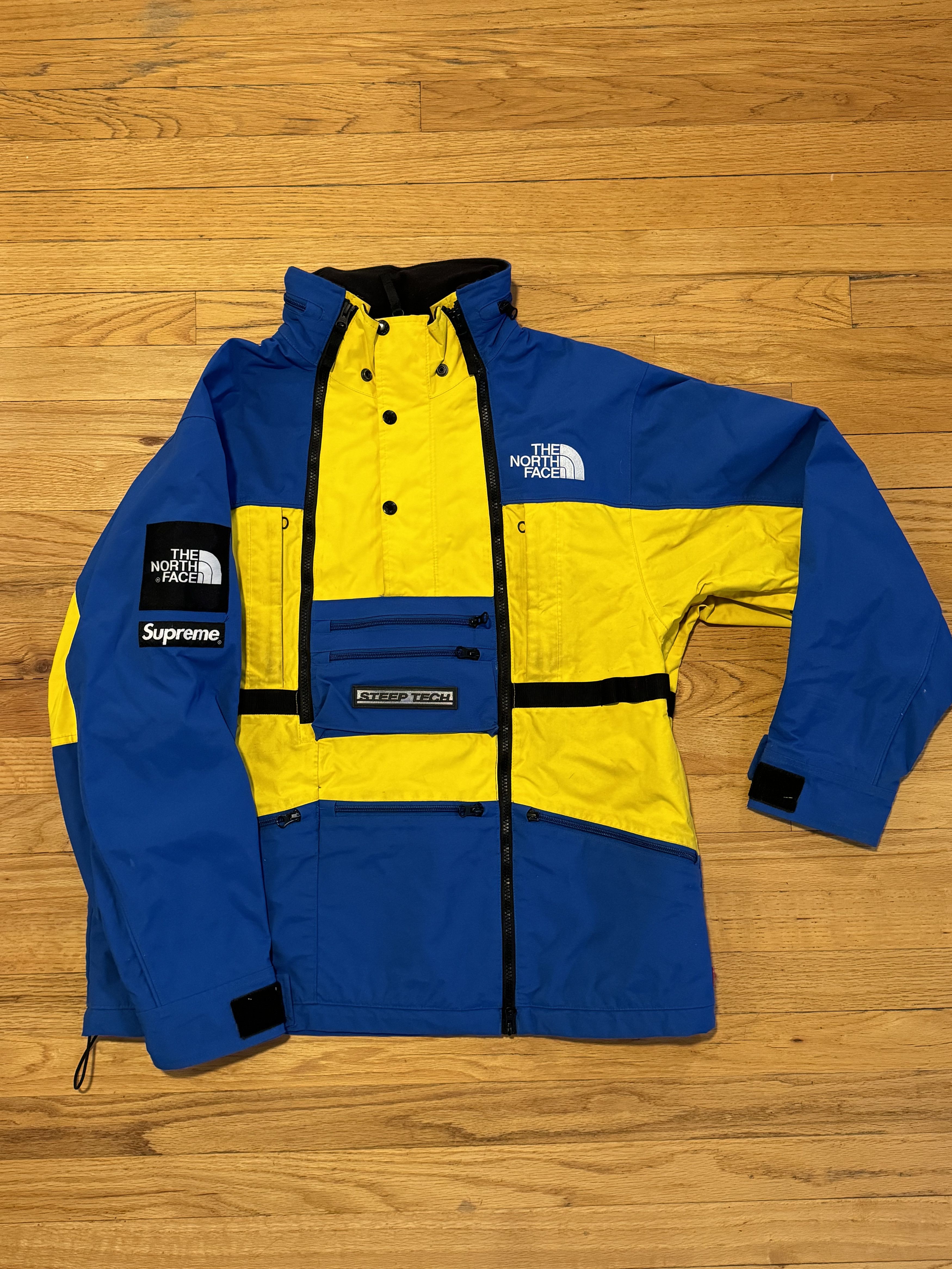 Supreme × The North Face Supreme x The North Face Steep Tech Hooded Jacket TNF L Size US L / EU 52-54 / 3 - 2 Thumbnail
