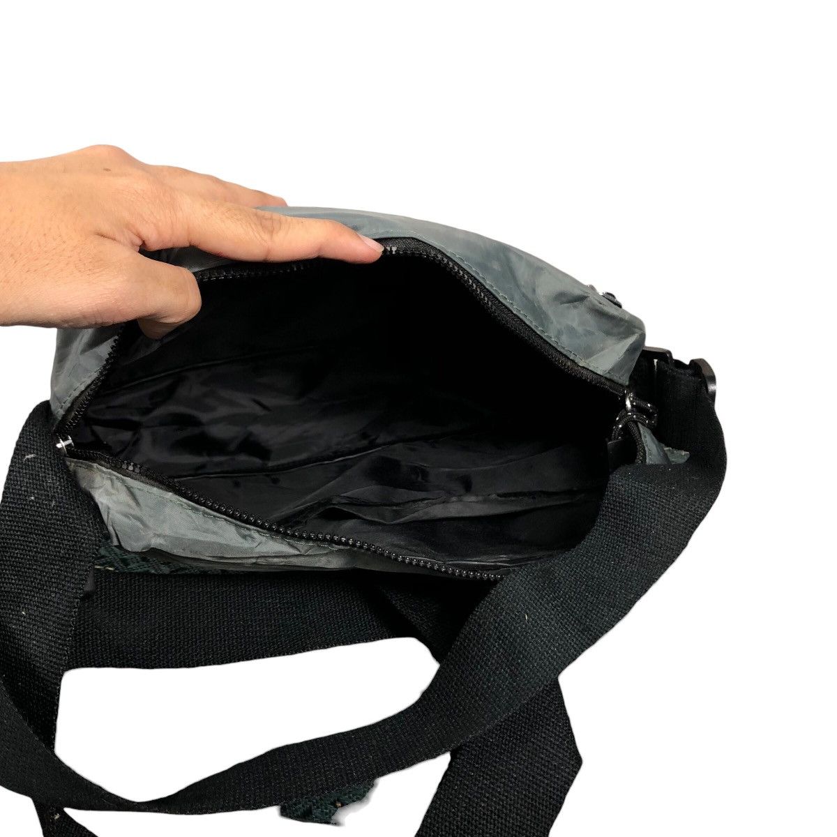 Coleman × Japanese Brand 📌Vintage Coleman Sling Bag Big Logo Size ONE SIZE - 10 Thumbnail
