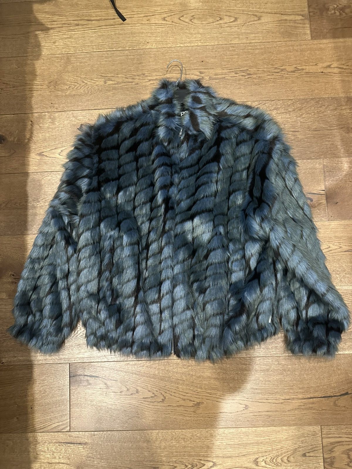 Supreme Supreme SS25 2-tone Gore-tex faux fur bomber jacket Size US XL / EU 56 / 4 - 1 Thumbnail