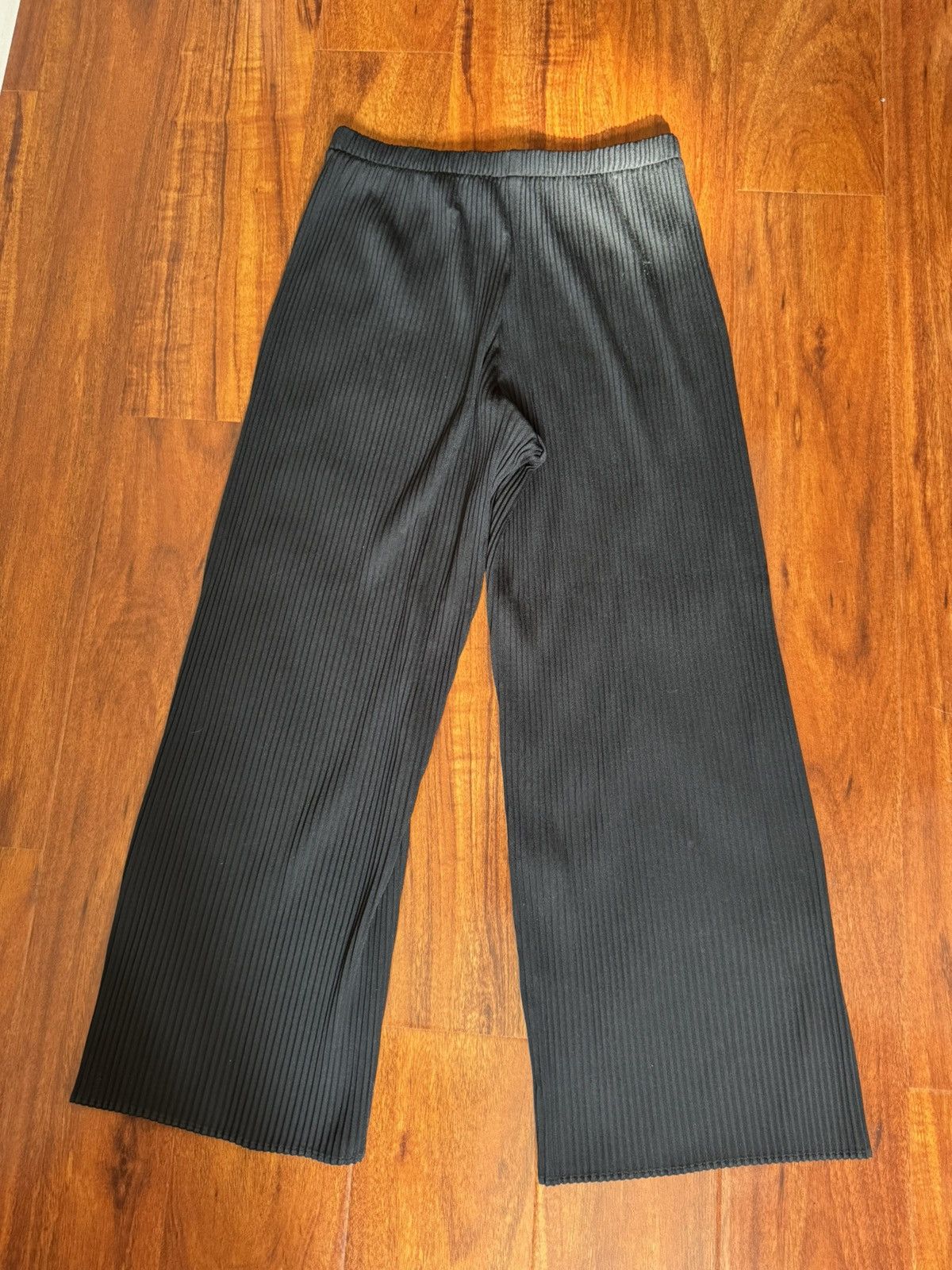 Homme Plisse Issey Miyake UNIQLO WOMENS PLEATED PANTS Size 28" / US 6 / IT 42 - 1 Thumbnail