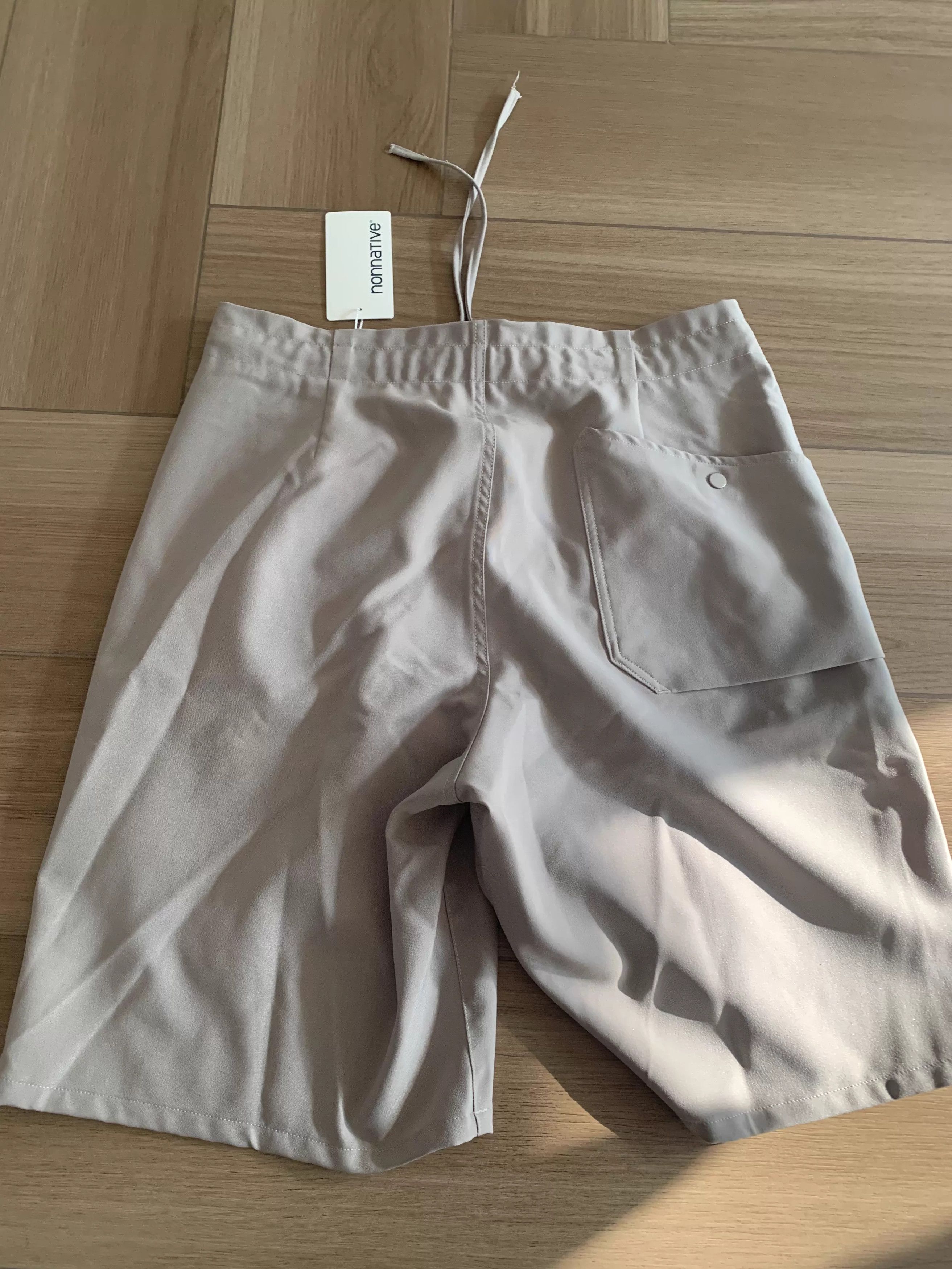 Nonnative nonnative DWELLER EASY SHORTS Poly Weather Double Pleat Size US 36 / EU 52 - 2 Thumbnail