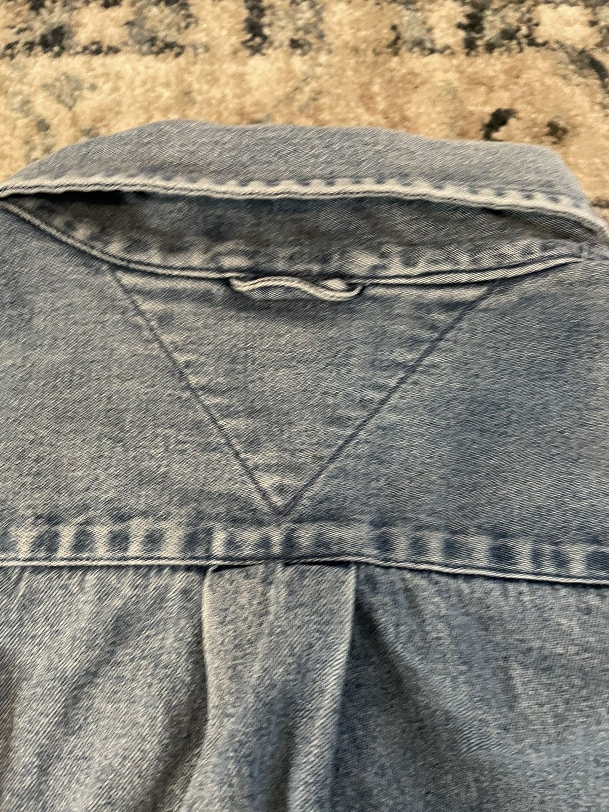 Tommy Hilfiger × Vintage The Iconic Denim Button Down Sport Shirt Size US XL / EU 56 / 4 - 7 Thumbnail