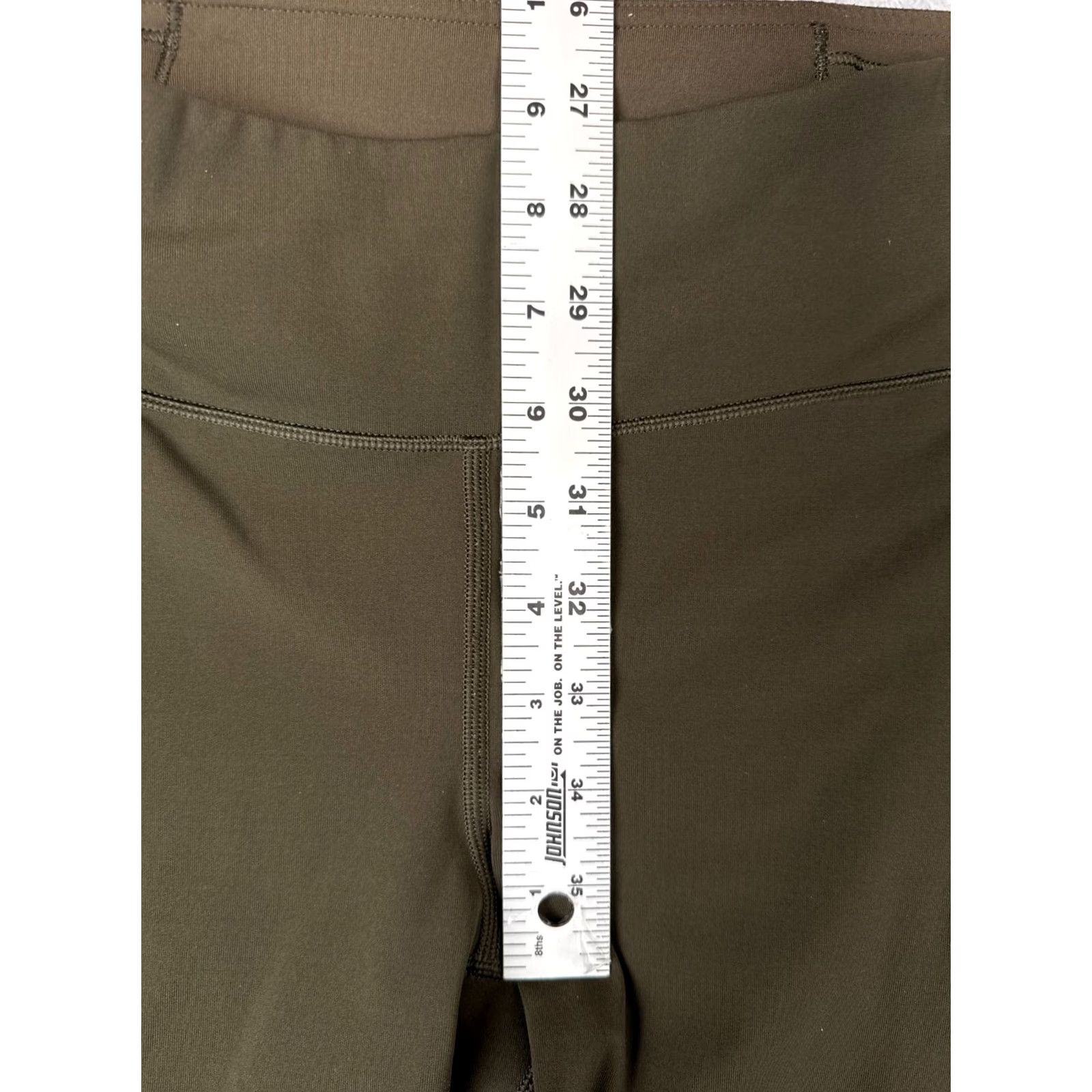 Lululemon Lululemon Pants Women 8 Green Breezy Dot Tight 25" Tapered Luxtreme W5AZOS Pants Women 8 Green Breezy Dot Tight 25" Tapered Luxtreme W5AZOS Size 30" / US 8 / IT 44 - 7 Thumbnail