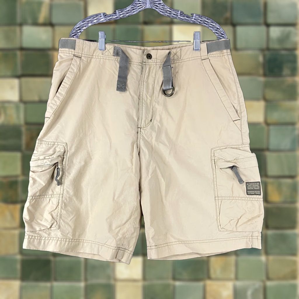 Old Navy VINTAGE Old Navy Cargo Shorts Men’s 34 Beige Men's Regular Size Size US 34 / EU 50 - 1 Thumbnail