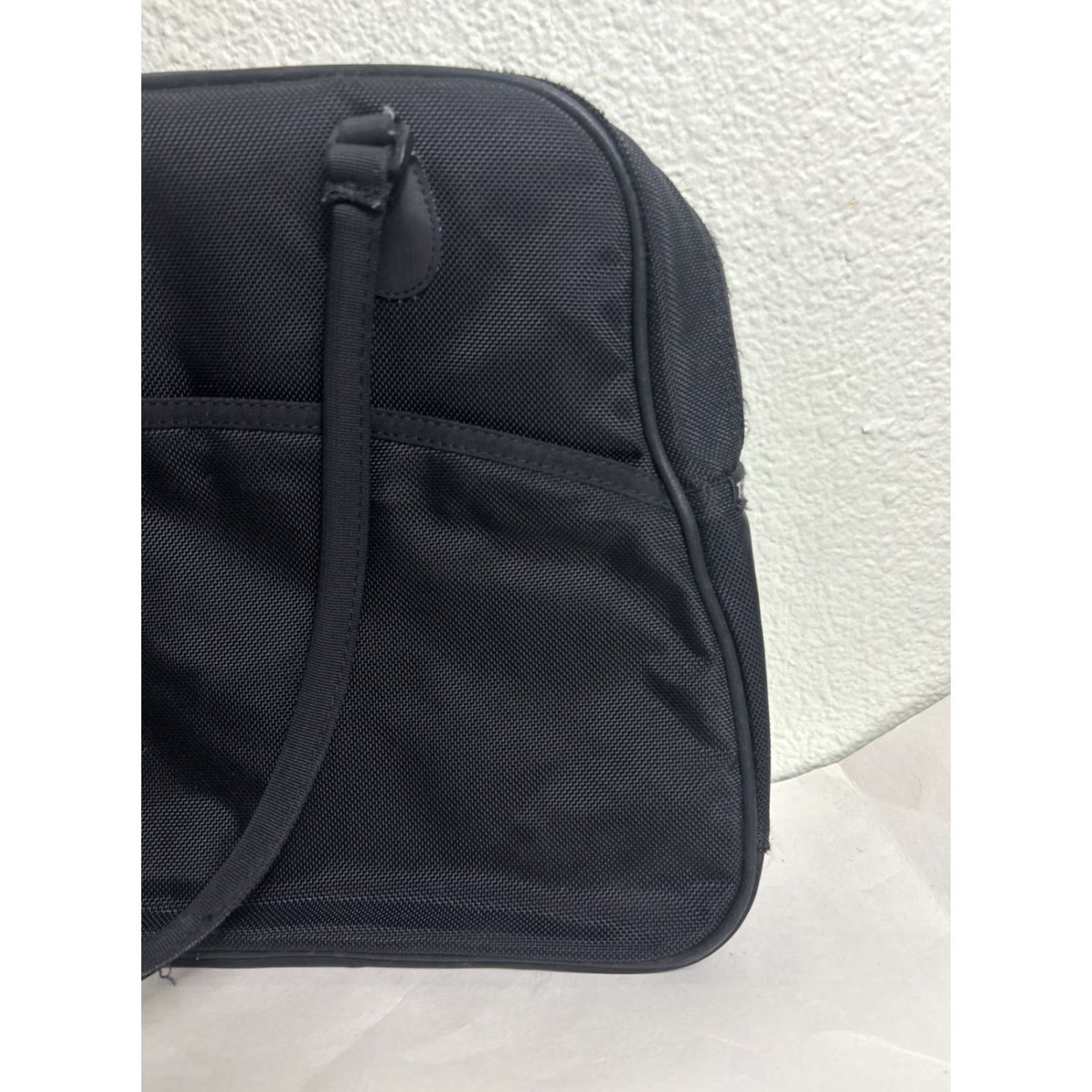 Vintage Timbuk2 Marina Computer Padded Laptop Handbag Shoulder Bag Black - Medium Women’s Nylon Exterior Padded Laptop Case Bag Size ONE SIZE - 4 Thumbnail