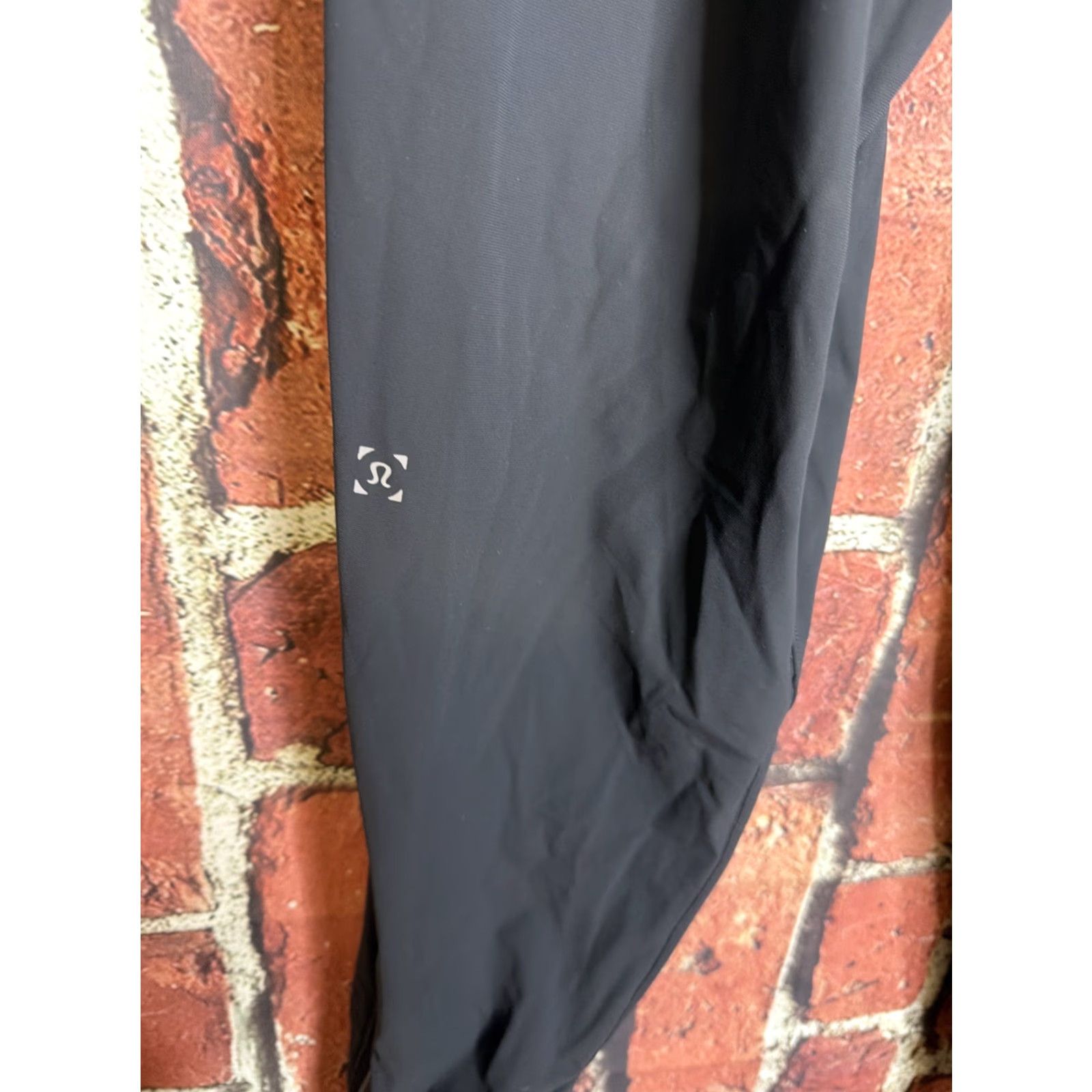 Lululemon Lululemon Surge Jogger Mens M Dark Grey Tapered Leg Athleisure Hole Size US 31 - 5 Thumbnail