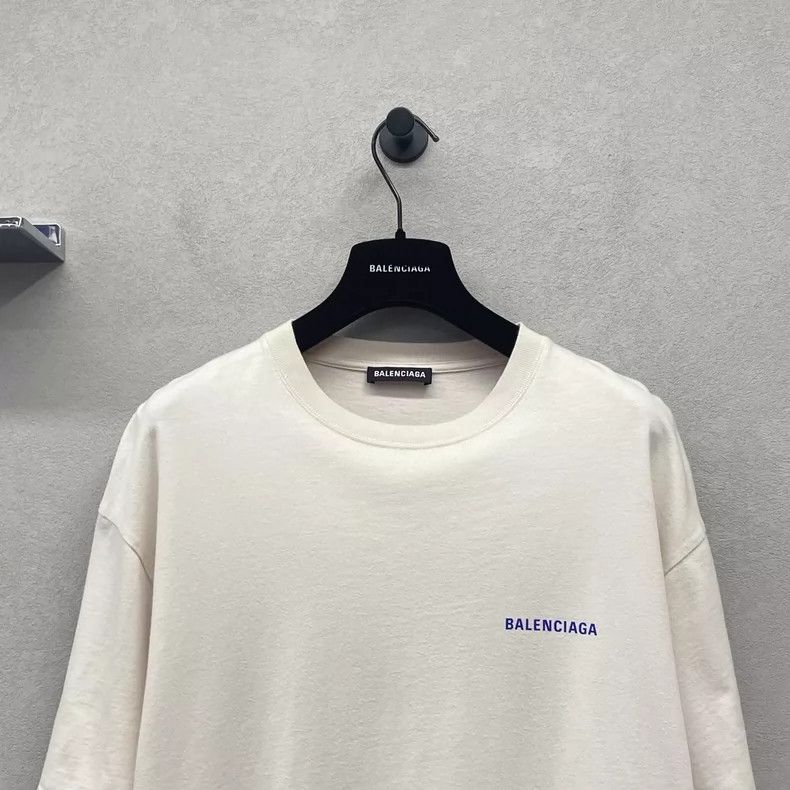 Balenciaga Balenciaga Logo Printed Round Neck Short Sleeve Size US S / EU 44-46 / 1 - 4 Thumbnail