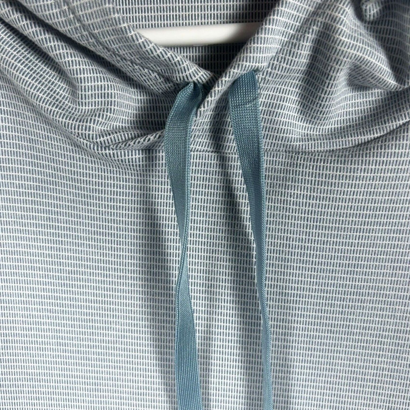 Reebok RBX Renew Hoodie Sweatshirt Womens Medium Cropped Pullover Hooded Pockets Logo Blue Sweatshirt Activewear Casual Travel Size M / US 6-8 / IT 42-44 - 7 Thumbnail