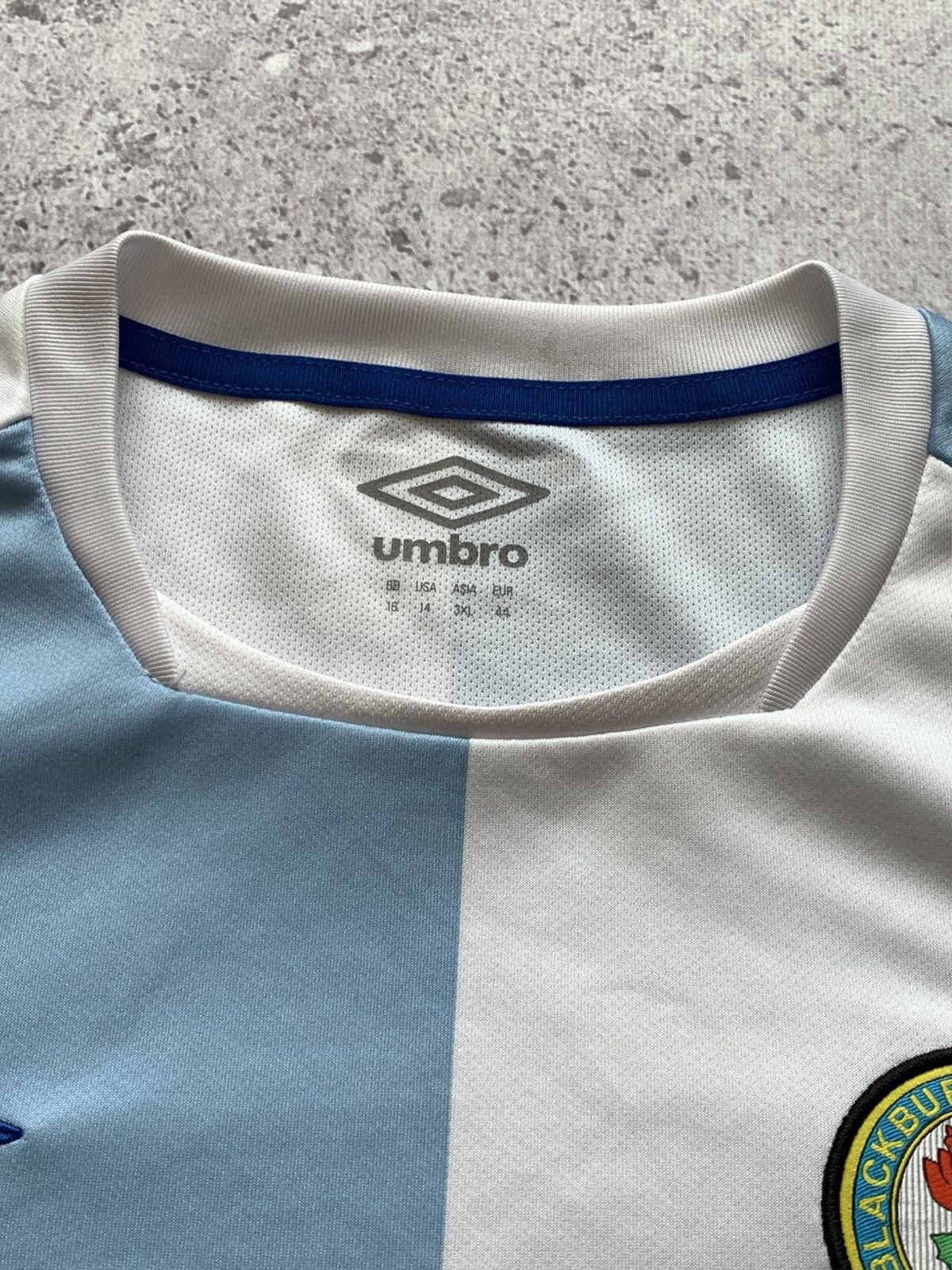 Umbro 🔥UMBRO BLACKBURN ROVERS 2018/19 AWAY SOCCER JERSEY SHIRT Size US XL / EU 56 / 4 - 10 Thumbnail