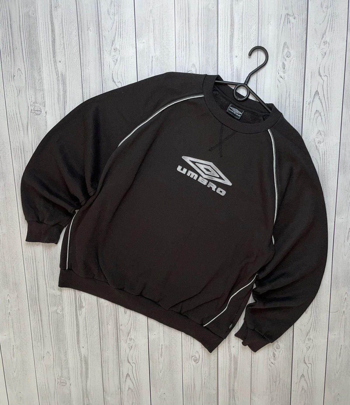 Umbro × Vintage Vintage Umbro sweatshirt logo size XL Size US XL / EU 56 / 4 - 1 Thumbnail