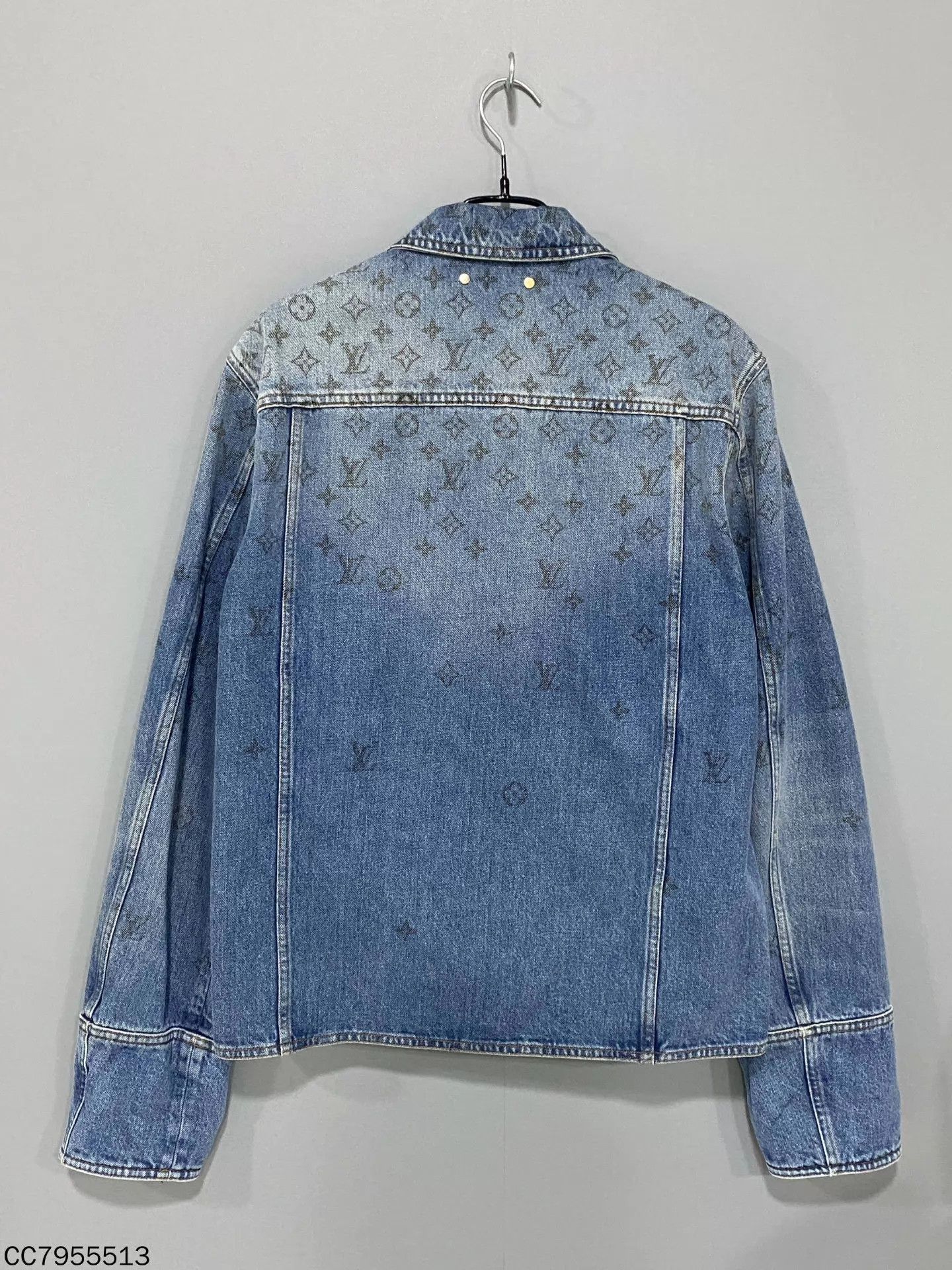 Louis Vuitton LV gradient Monogram denim jacket size 50 Size US M / EU 48-50 / 2 - 3 Thumbnail