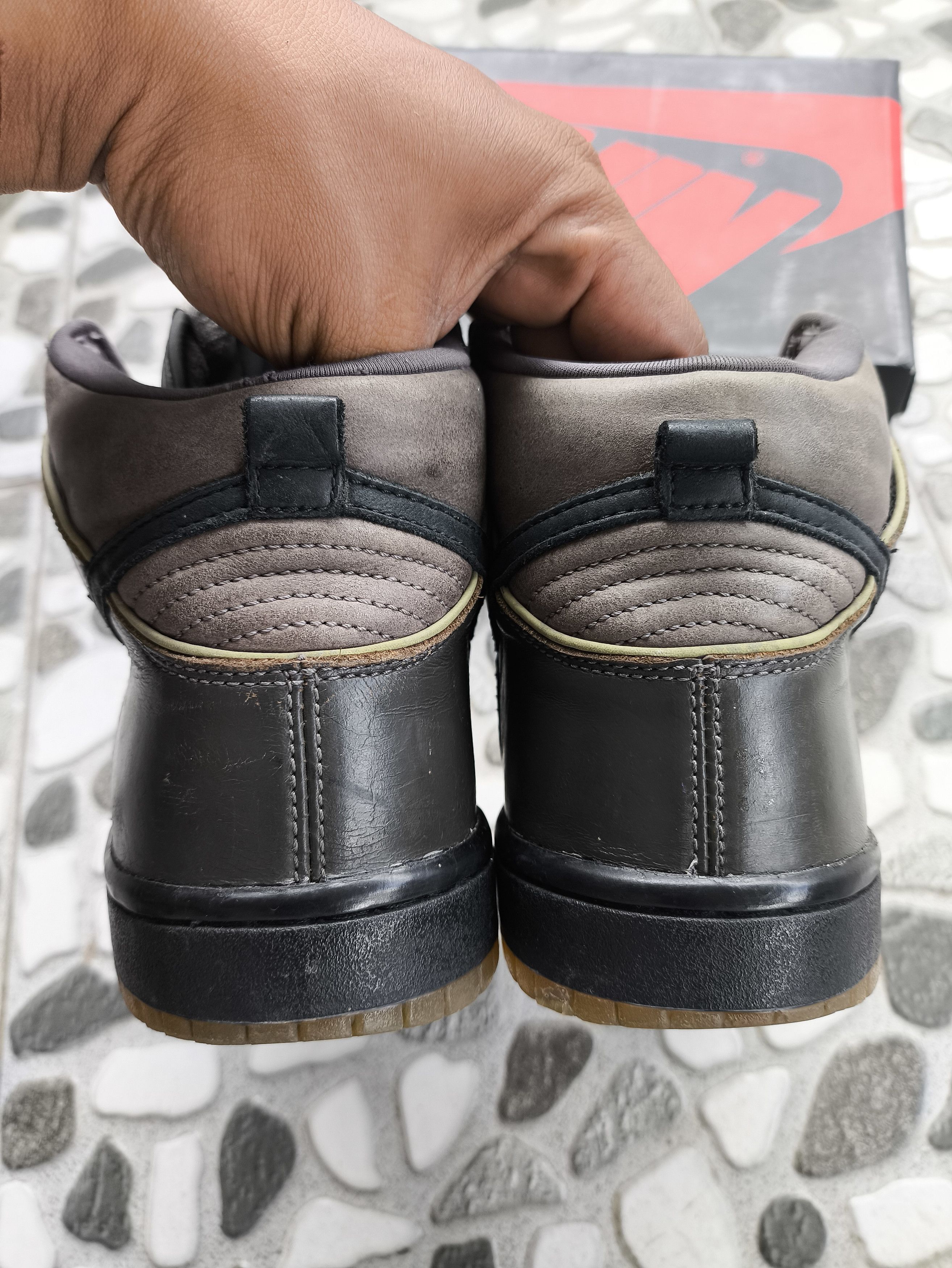 Nike SB Dunk High Doom ❌ Sold ❌ Size US 9.5 / EU 42-43 - 5 Thumbnail