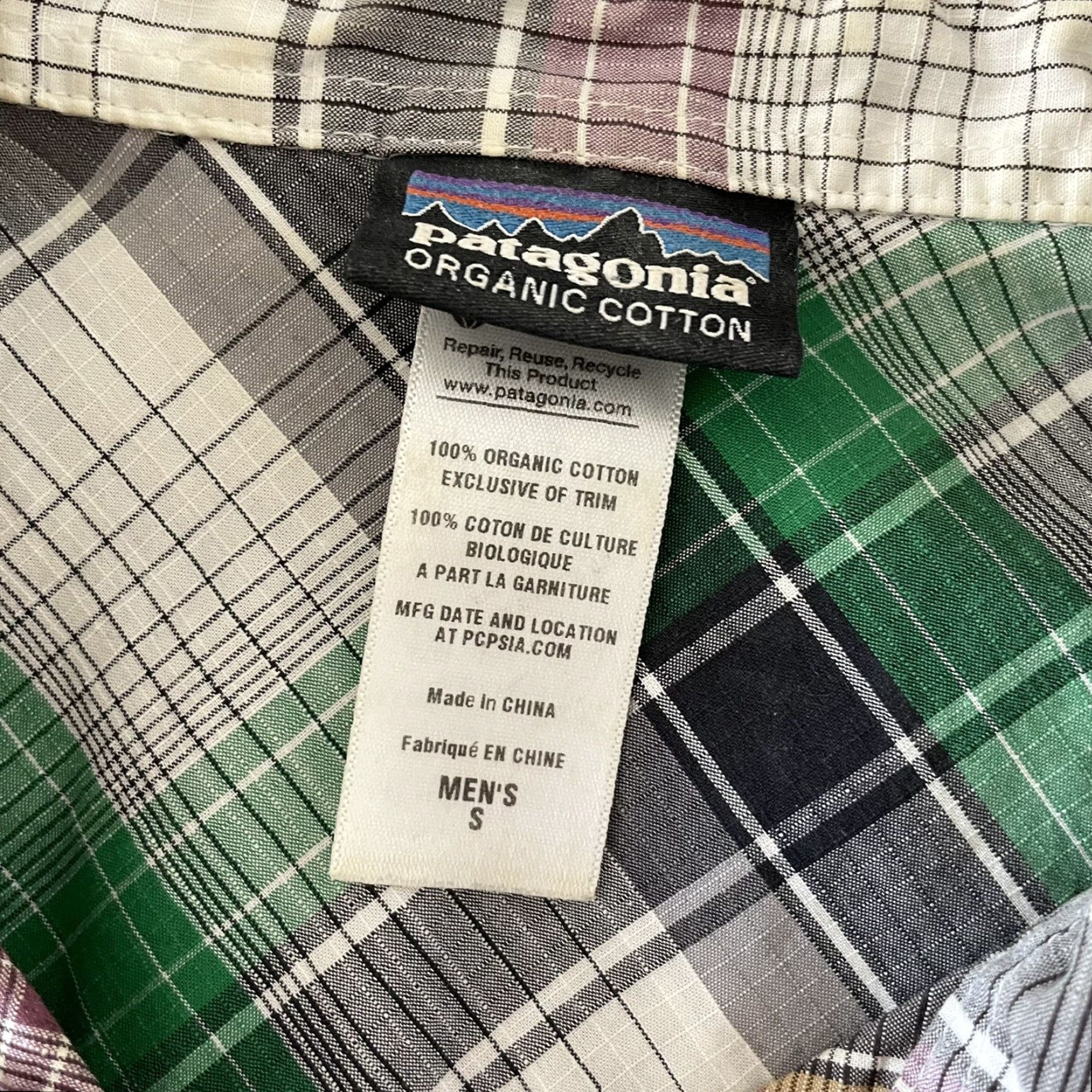 Patagonia Patagonia Shirt Short Sleeve Button-Up Plaid Purple S Mens Small Organic Size US S / EU 44-46 / 1 - 3 Thumbnail