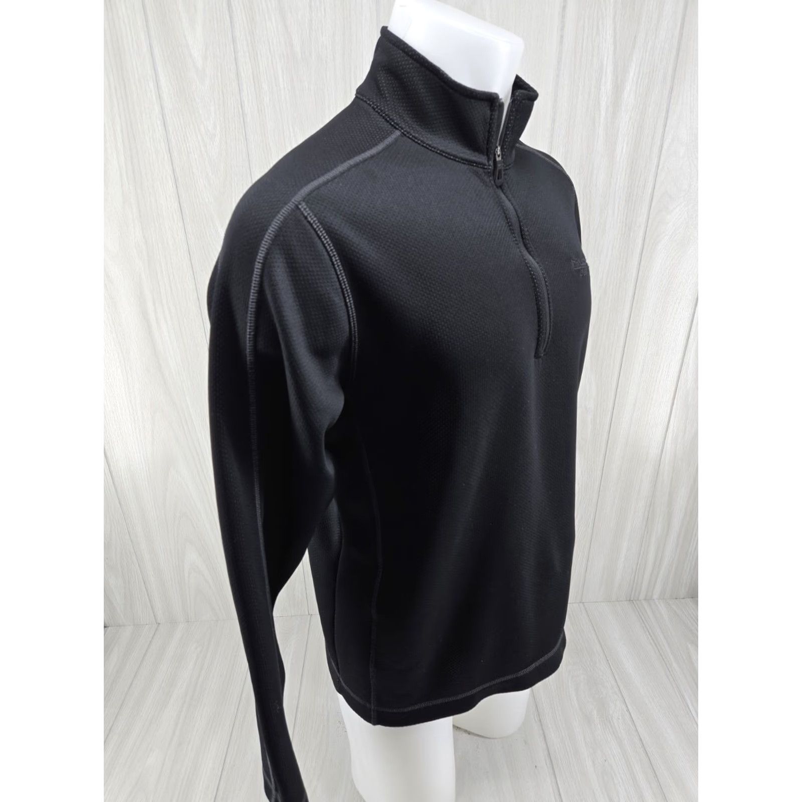 Nike Nike Dri Fit L/S 1/4 Zip Pullover Shirt Medium Black Nike Dri-FIT Shirt Men M Black 1/4 Zip Pullover Long Sleeve Logo Casual Sports Modern Nike Size US M / EU 48-50 / 2 - 6 Thumbnail