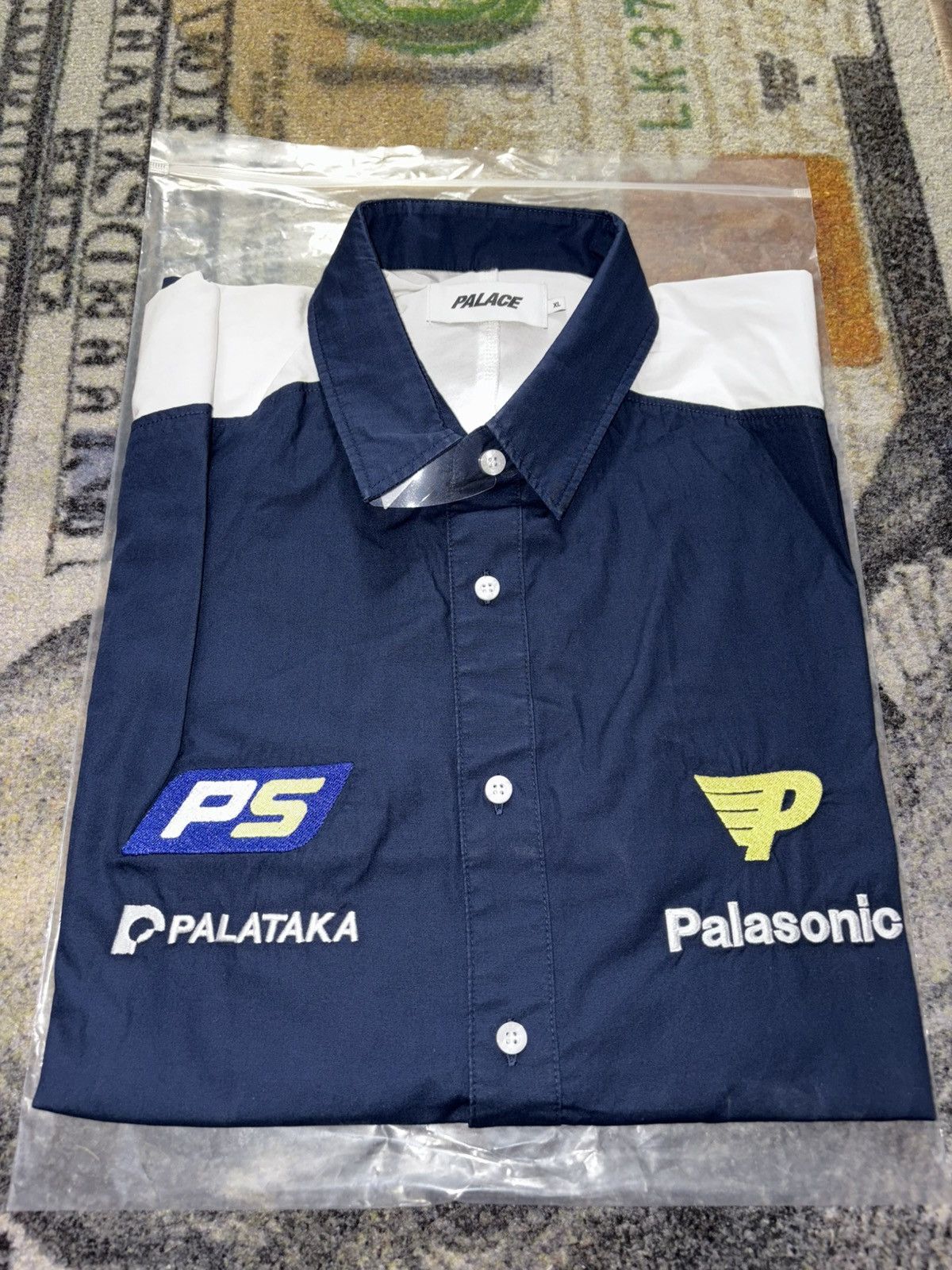 Palace Palace Gassed Up Shirt Navy Size US XL / EU 56 / 4 - 1 Thumbnail