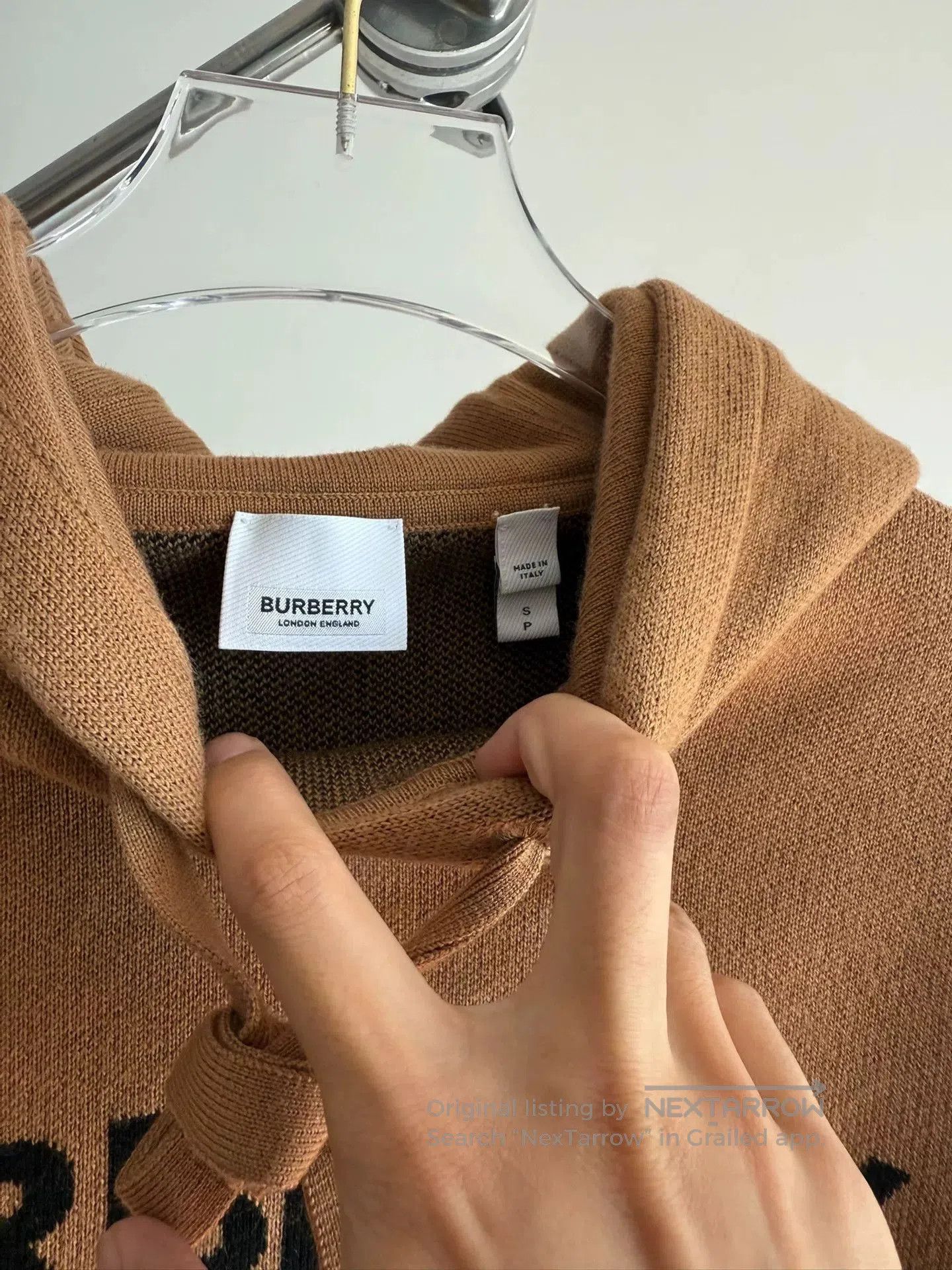Burberry Burberry Hooded Wool Sweater in Brown. Size US S / EU 44-46 / 1 - 4 Thumbnail