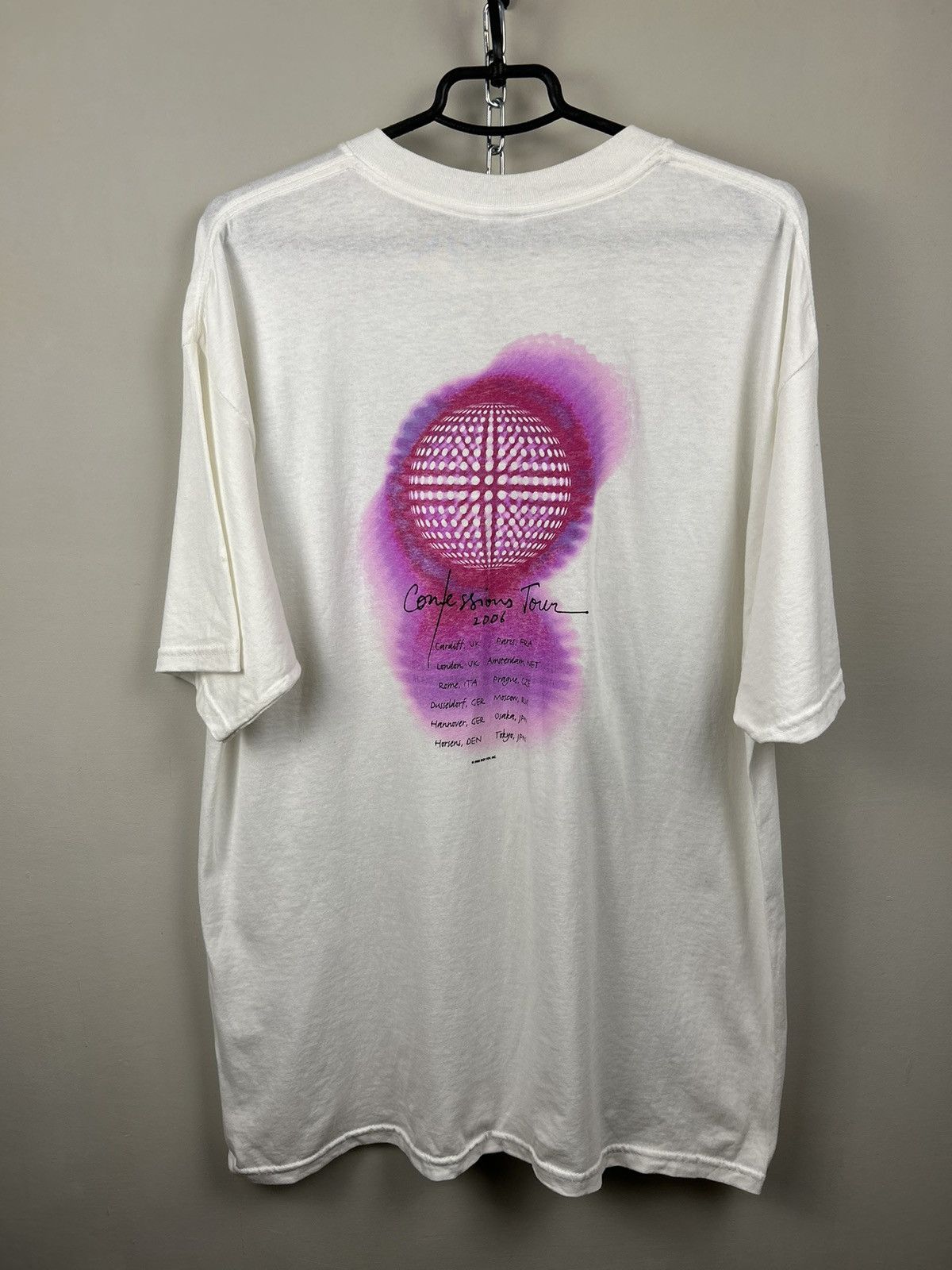Band Tees Vintage 00s Madonna Confessions Tour 2006 T shirt Size US XL / EU 56 / 4 - 11 Thumbnail