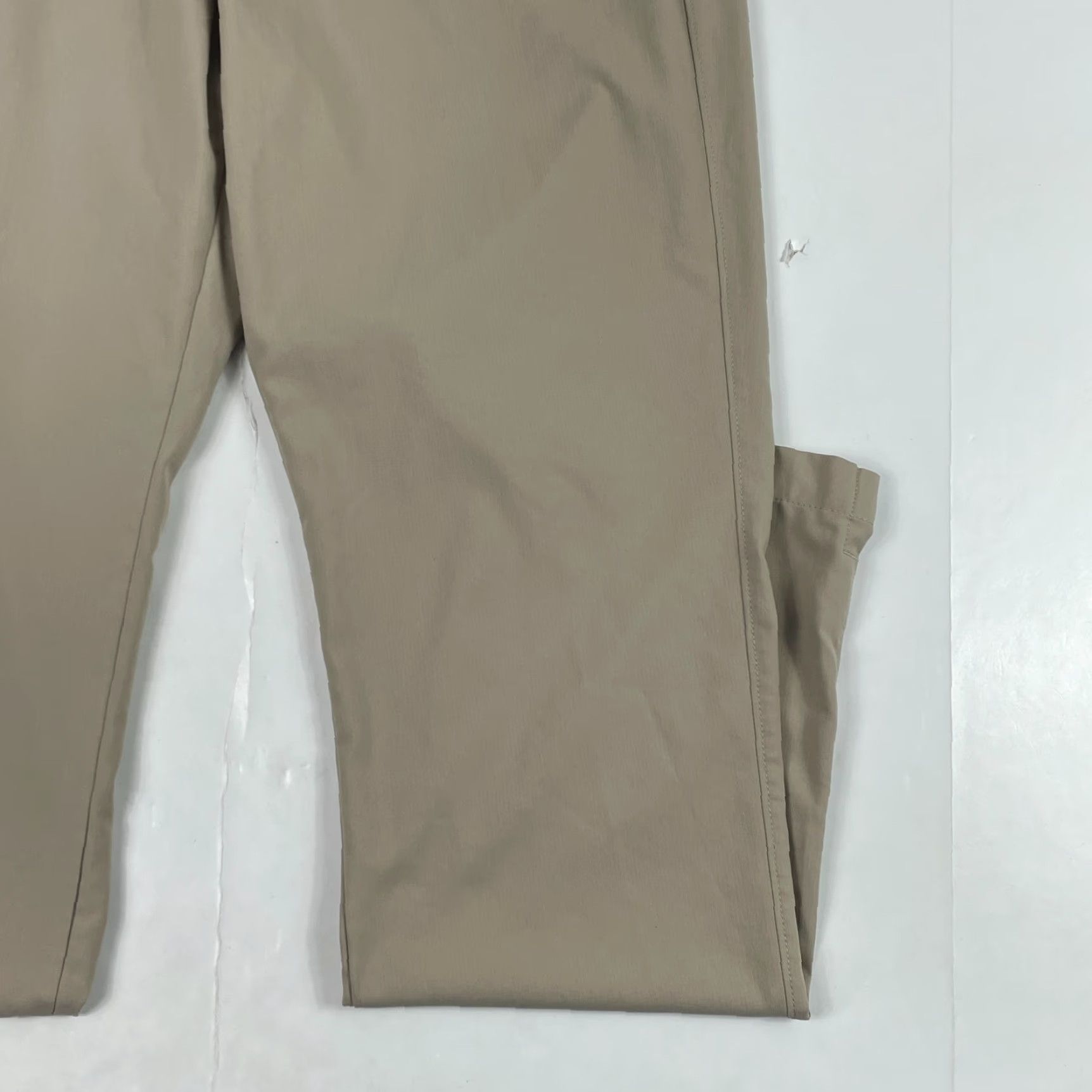 Under Armour Under Armour Pants Mens 32 x 32 Beige Golf Straight Leg Outdoors Stretch Pants mens 32 Beige Golf Straight Leg Size US 32 / EU 48 - 4 Thumbnail