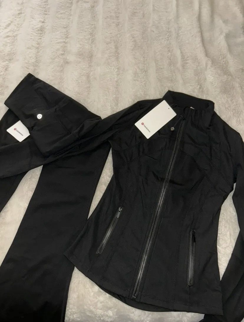 Lululemon Black Lulumelon jacket and leggings Size 27" / US 4 / IT 40 - 1 Thumbnail